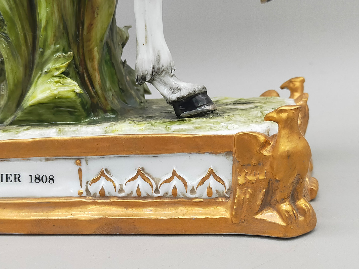 Napoleon Bonaparte Offizier 1808 - Porzellan Figur Limoges Handarbeit