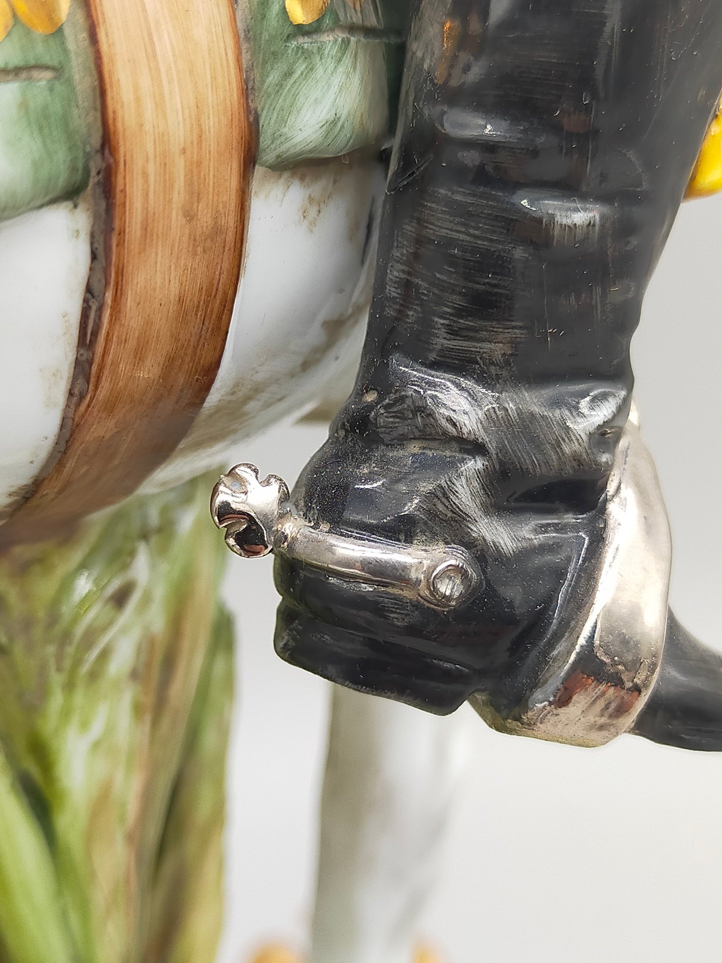 Napoleon Bonaparte Offizier 1808 - Porzellan Figur Limoges Handarbeit