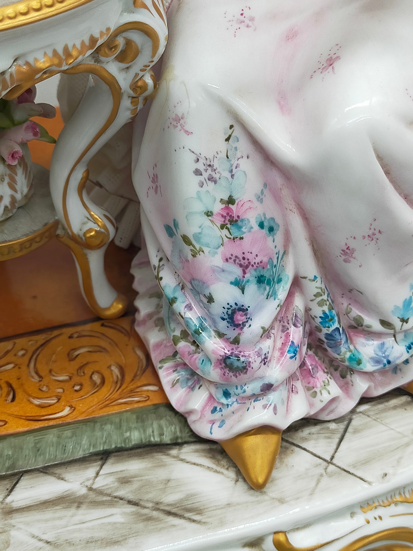 Limoges Porzellan Figur Paar Schach Szene handarbeit signiert