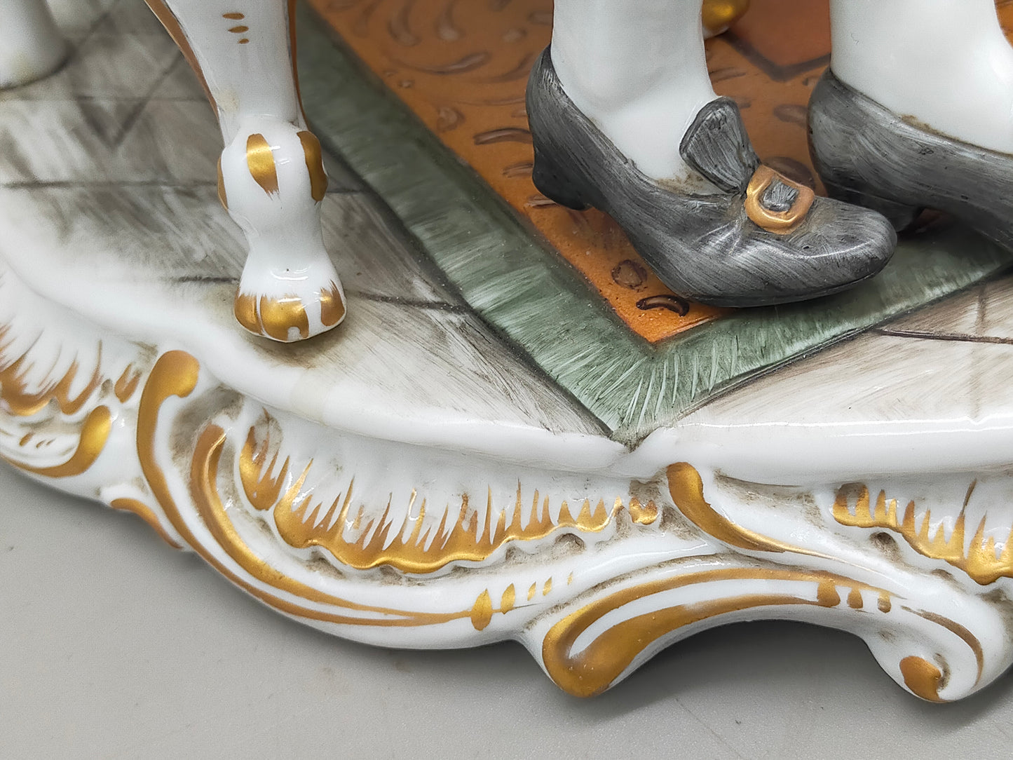Limoges Porzellan Figur Paar Schach Szene handarbeit signiert
