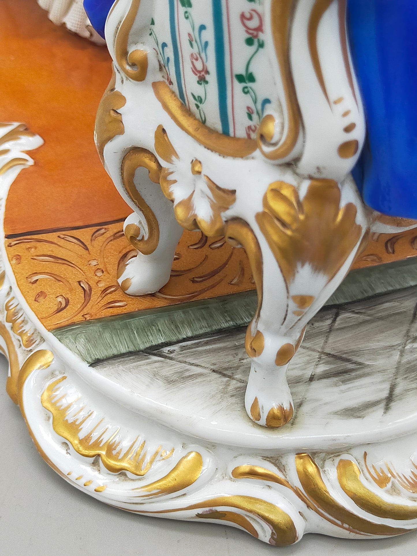 Limoges Porzellan Figur Paar Schach Szene handarbeit signiert