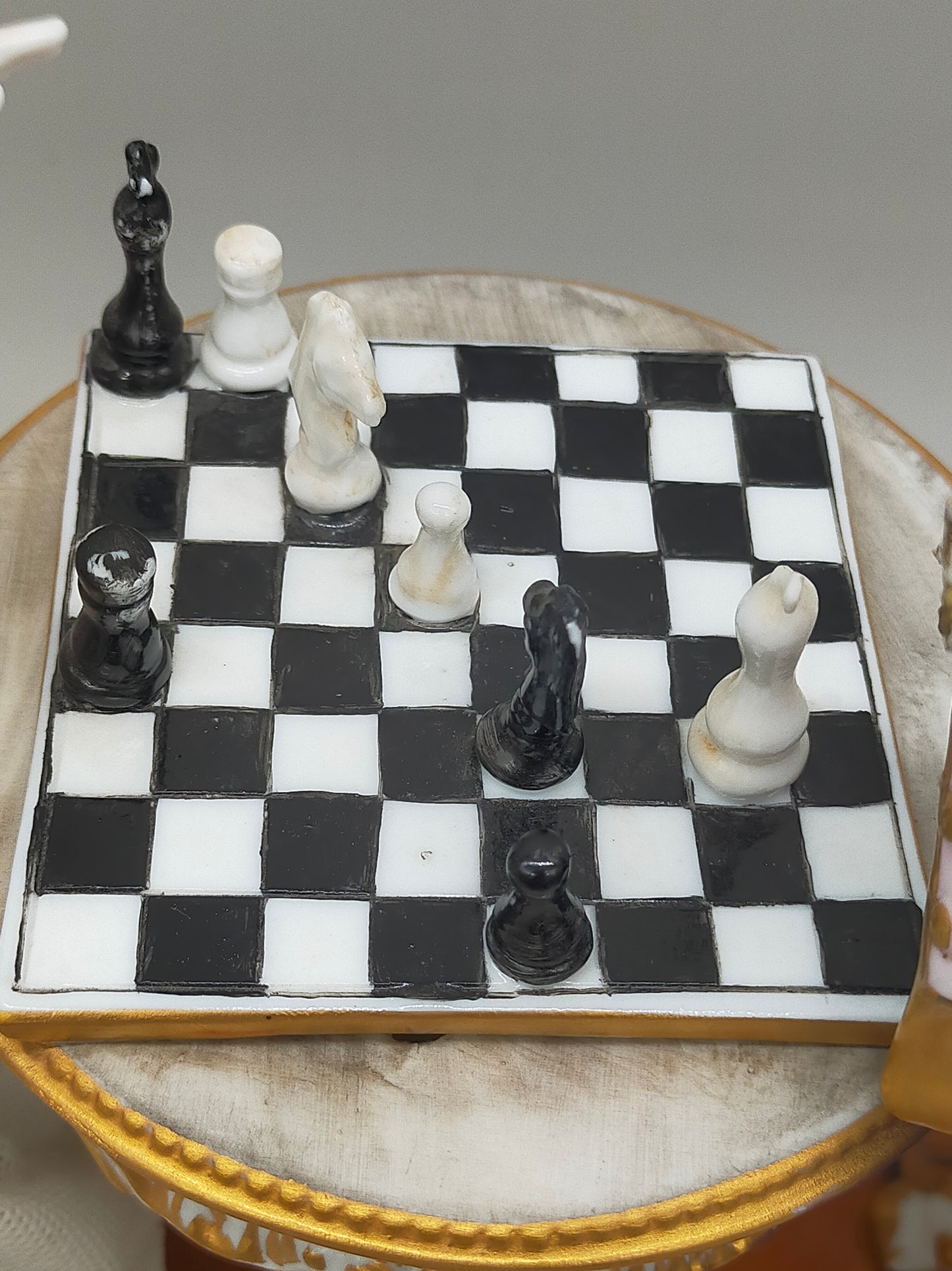 Limoges Porzellan Figur Paar Schach Szene handarbeit signiert