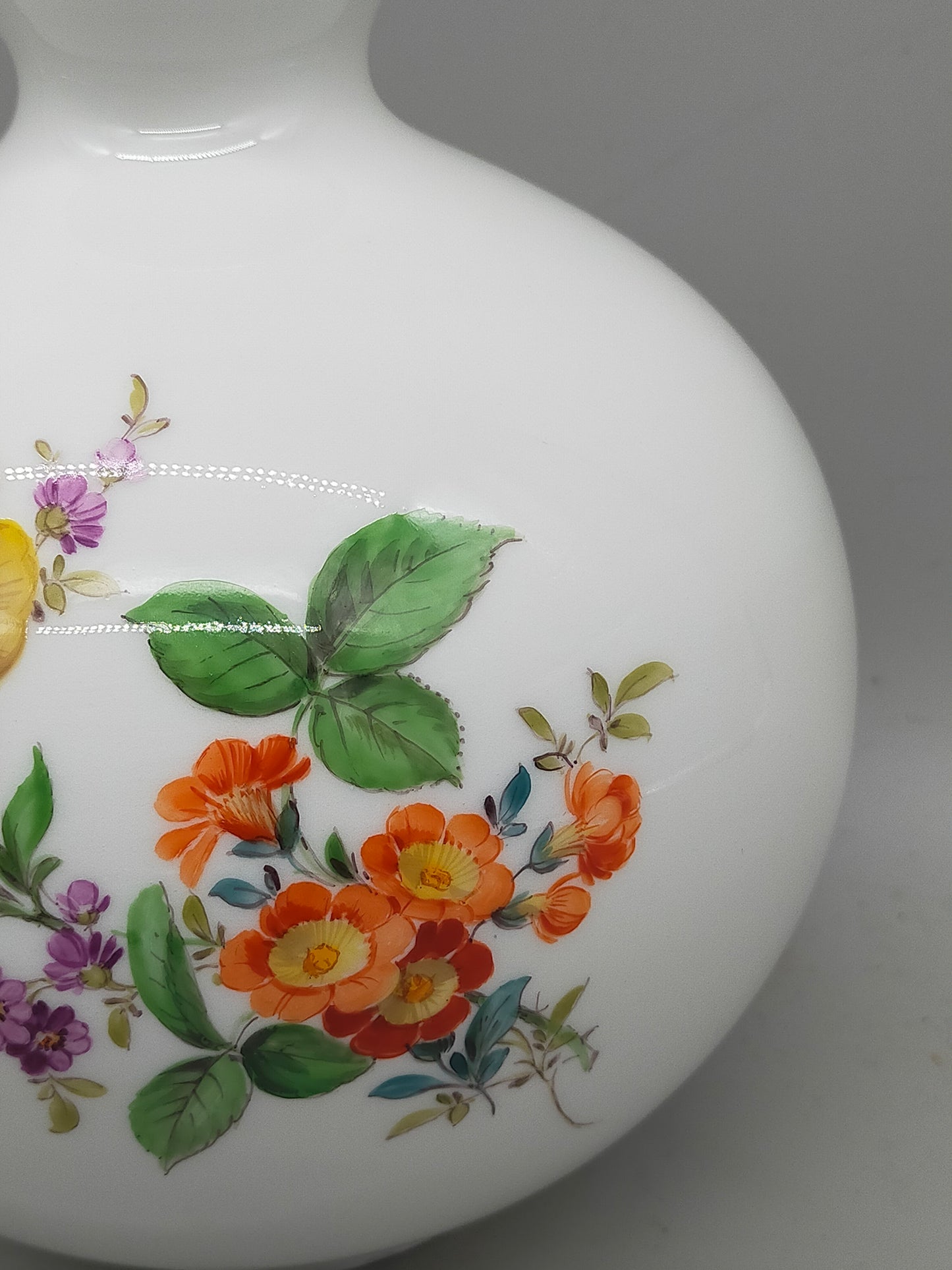 Meissen Porzellan Vase handbemalt florales Dekor