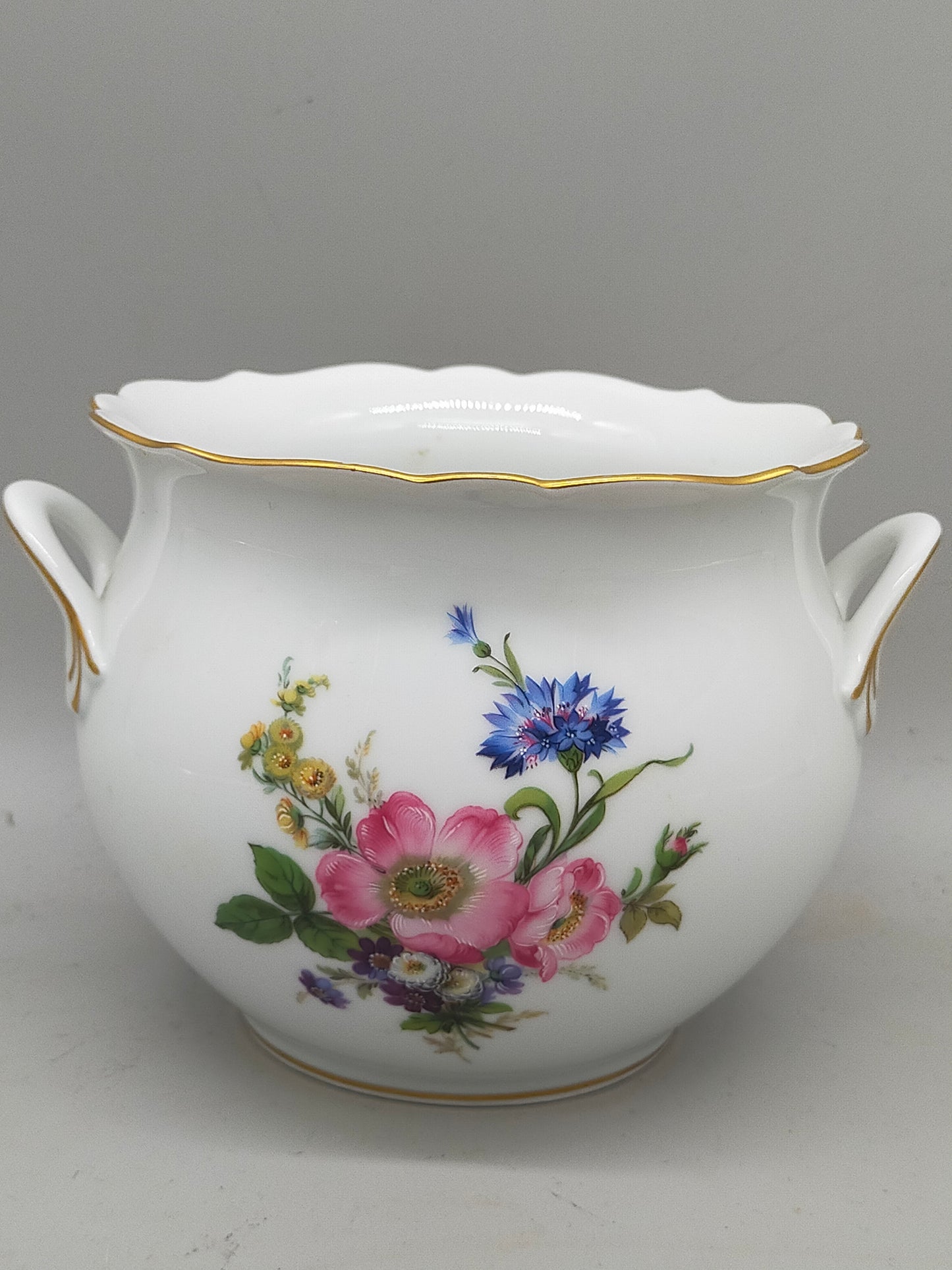 Kaiser Porzellan Schale floral handbemalt mit Goldrand Farbe