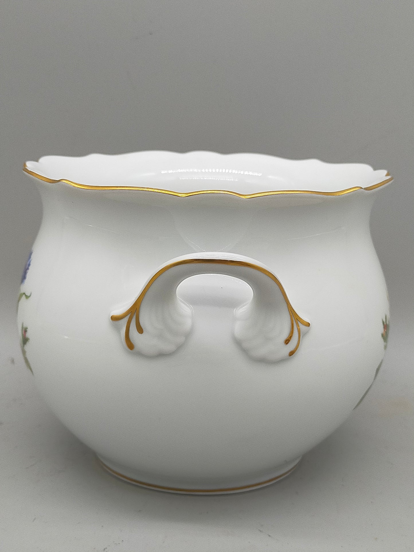 Kaiser Porzellan Schale floral handbemalt mit Goldrand Farbe