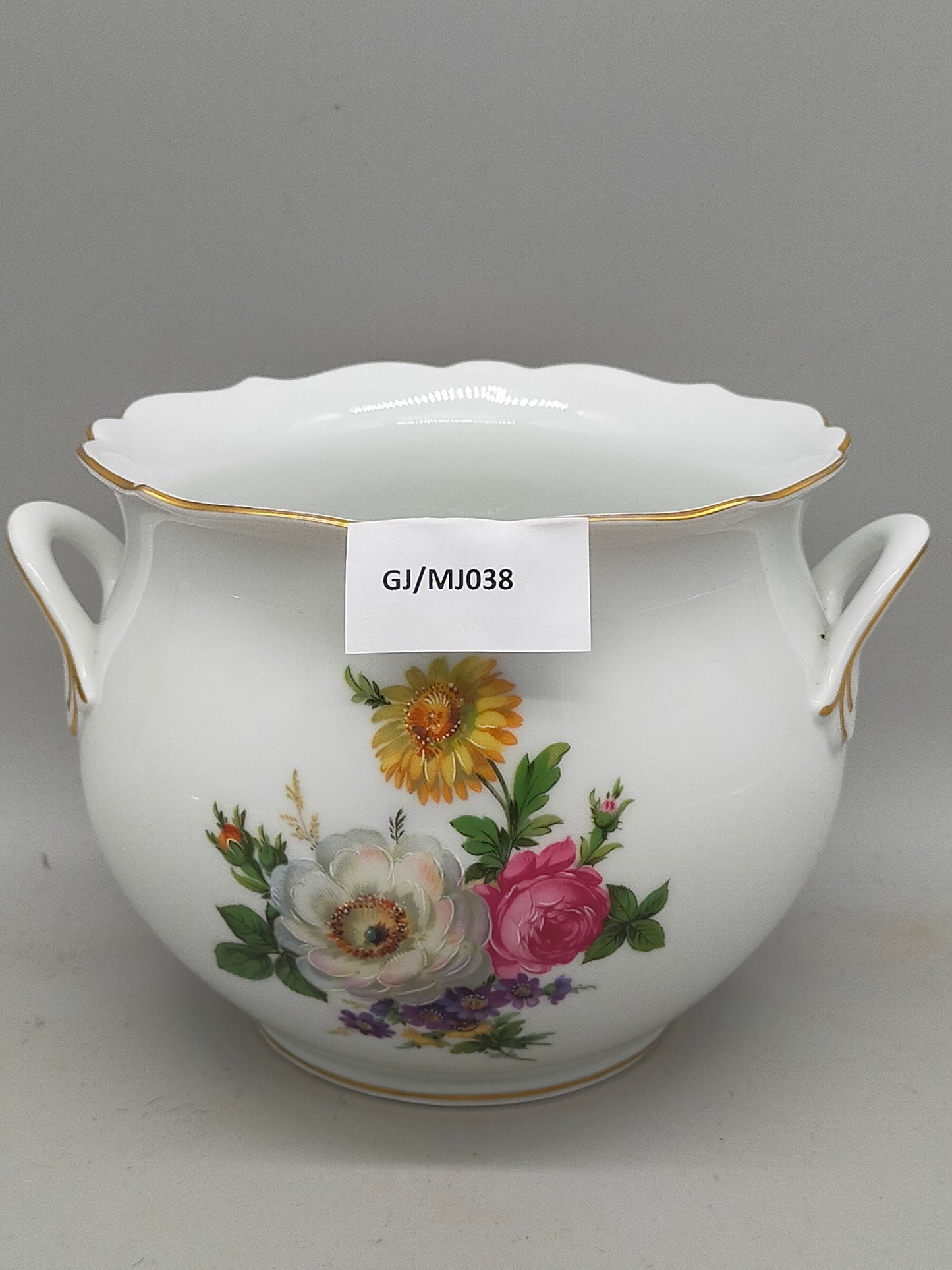Kaiser Porzellan Schale floral handbemalt mit Goldrand Farbe