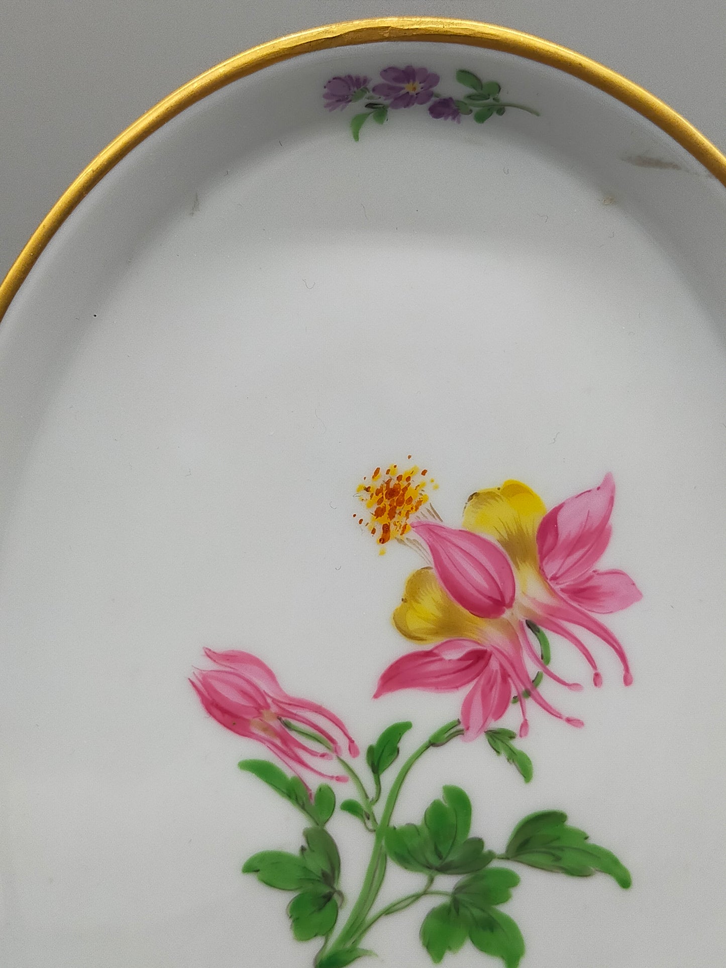 Meissen Porzellan Platte – Handbemalt mit Blumen