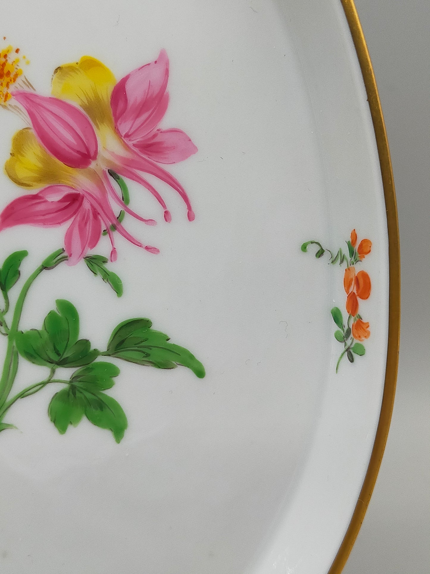 Meissen Porzellan Platte – Handbemalt mit Blumen