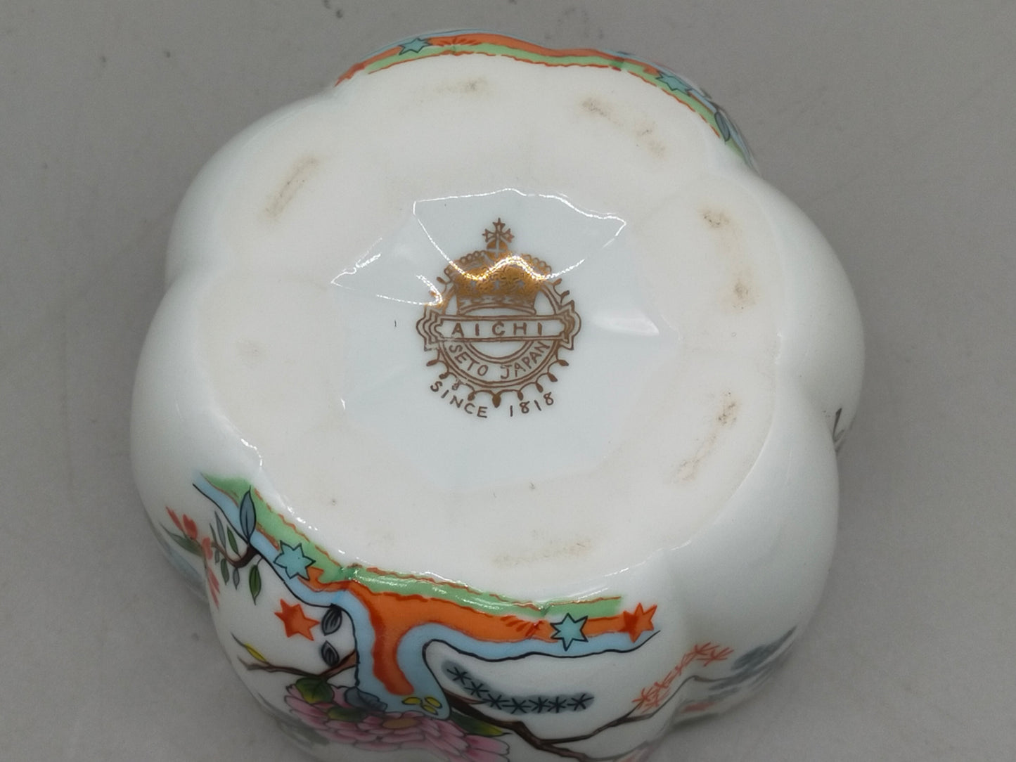 Aichi Seto Japan Porzellan Dose – Floral bemalt mit Deckel & Gold