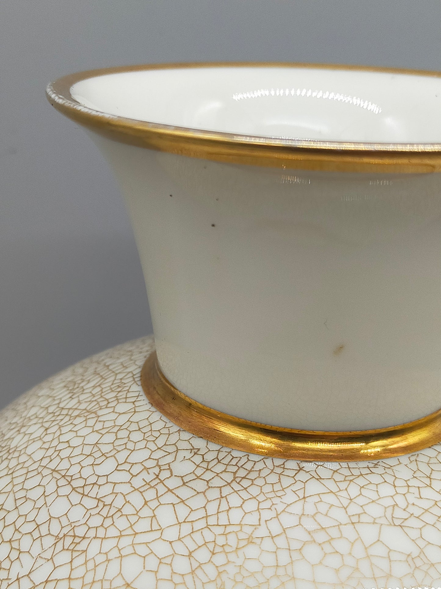 Rosenthal Vase mit Vogelmotiv - Elegantes