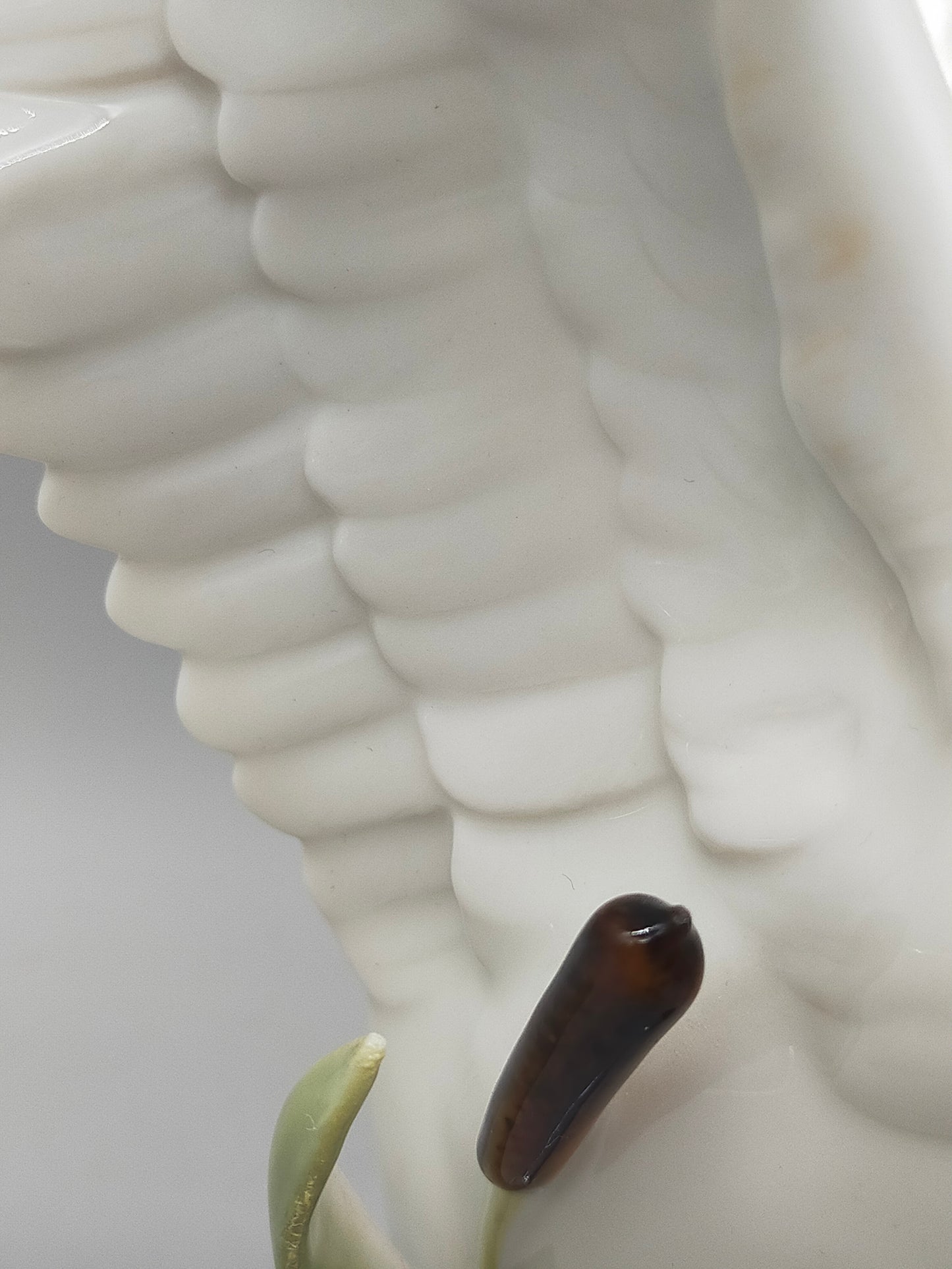 Lorenz Hutschenreuther Schwan Figur – Elegante Porzellan Skulptur