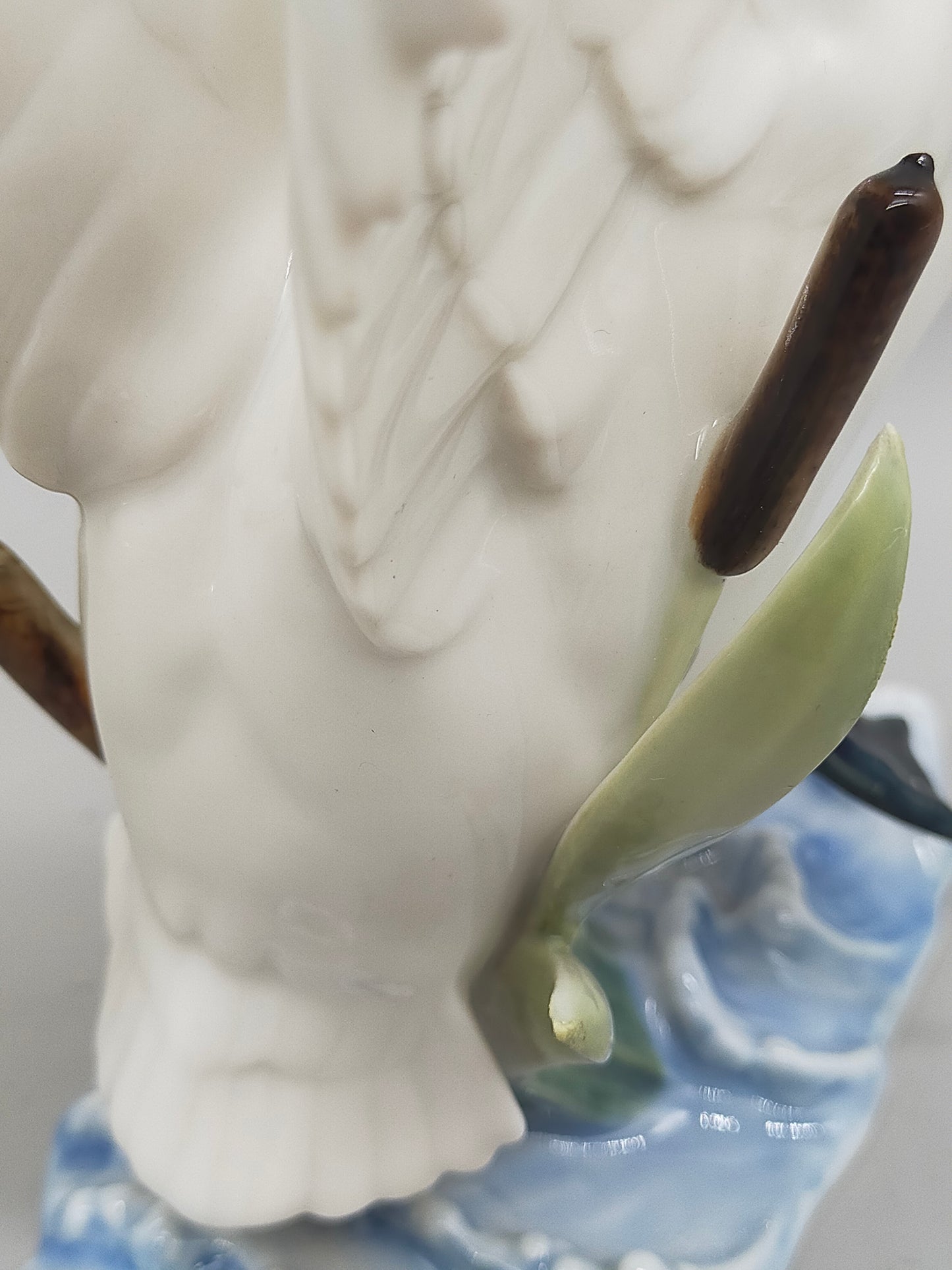 Lorenz Hutschenreuther Schwan Figur – Elegante Porzellan Skulptur