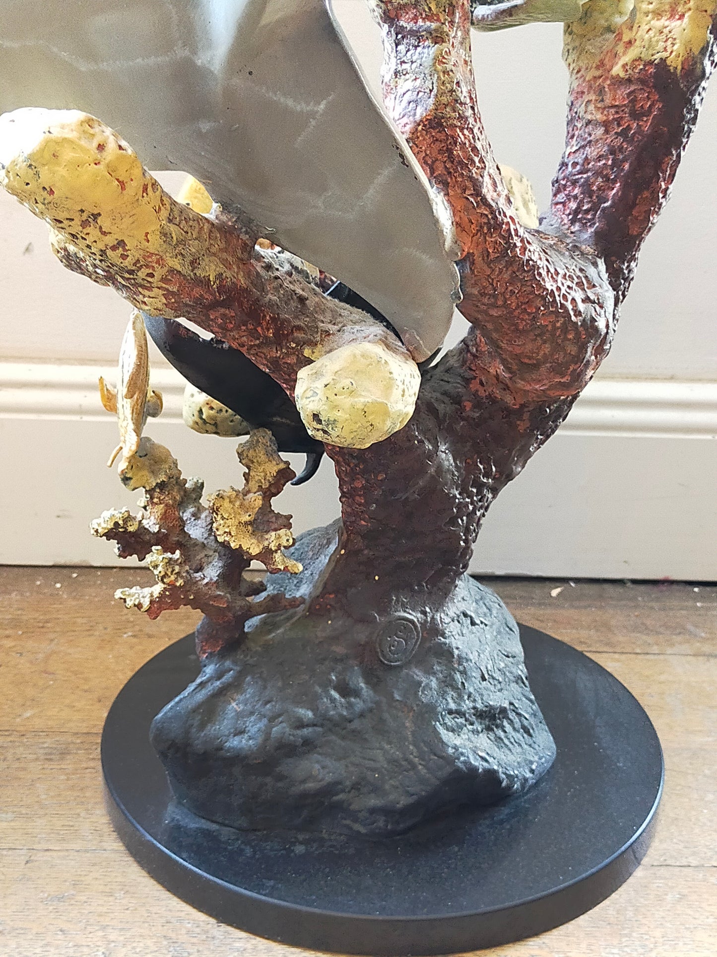 Designer Bronze Figure mit Meeresmotiv – Dekorative Kunstfigur