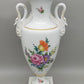 Prachtvolle Dresden Porzellan Schwanenhenkel Vase – Handbemaltes Blumendekor