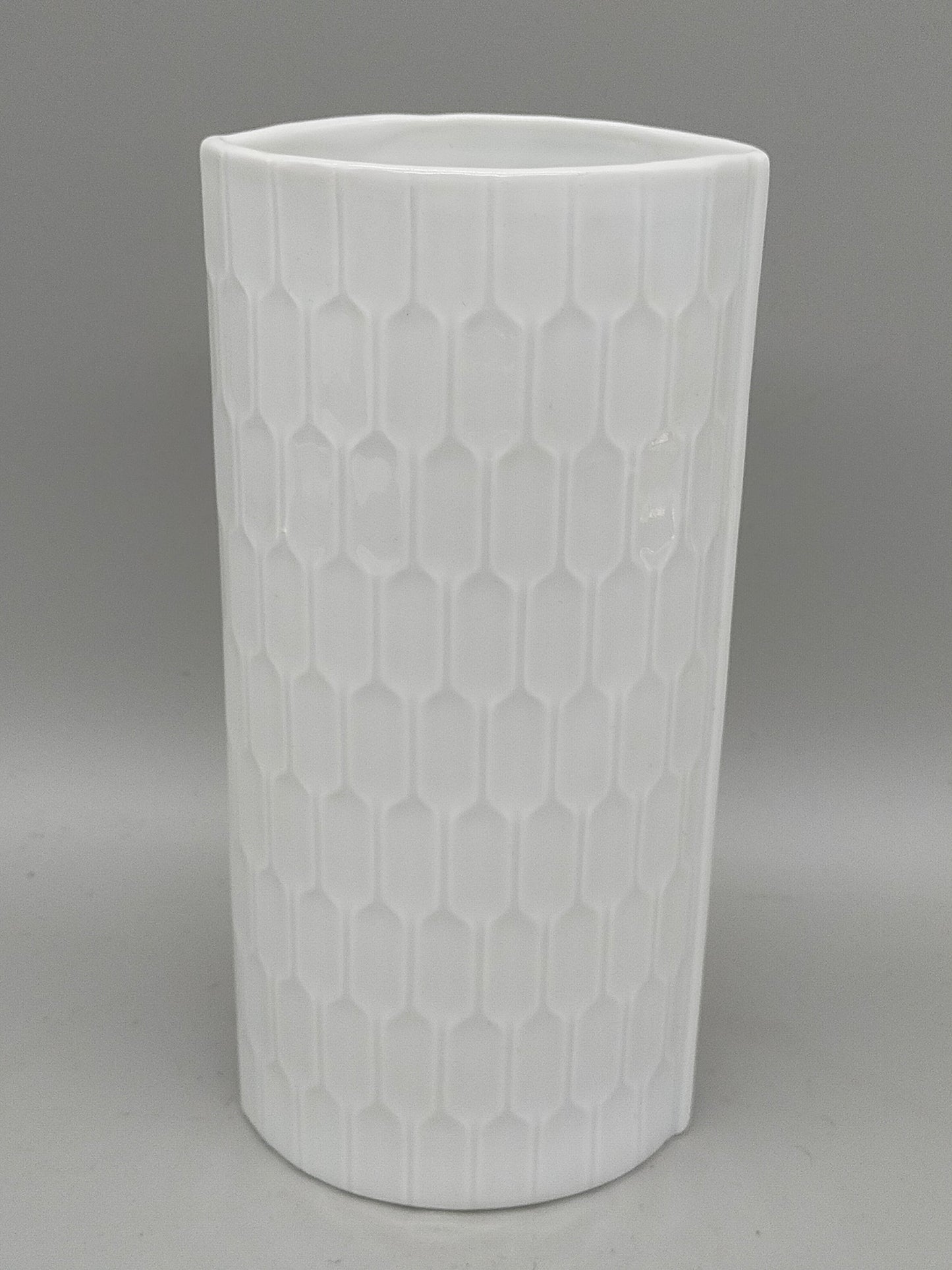 Zeitlose Alka Kunst Bavaria Vase – Weißes Relief-Design für modernes Wohnen