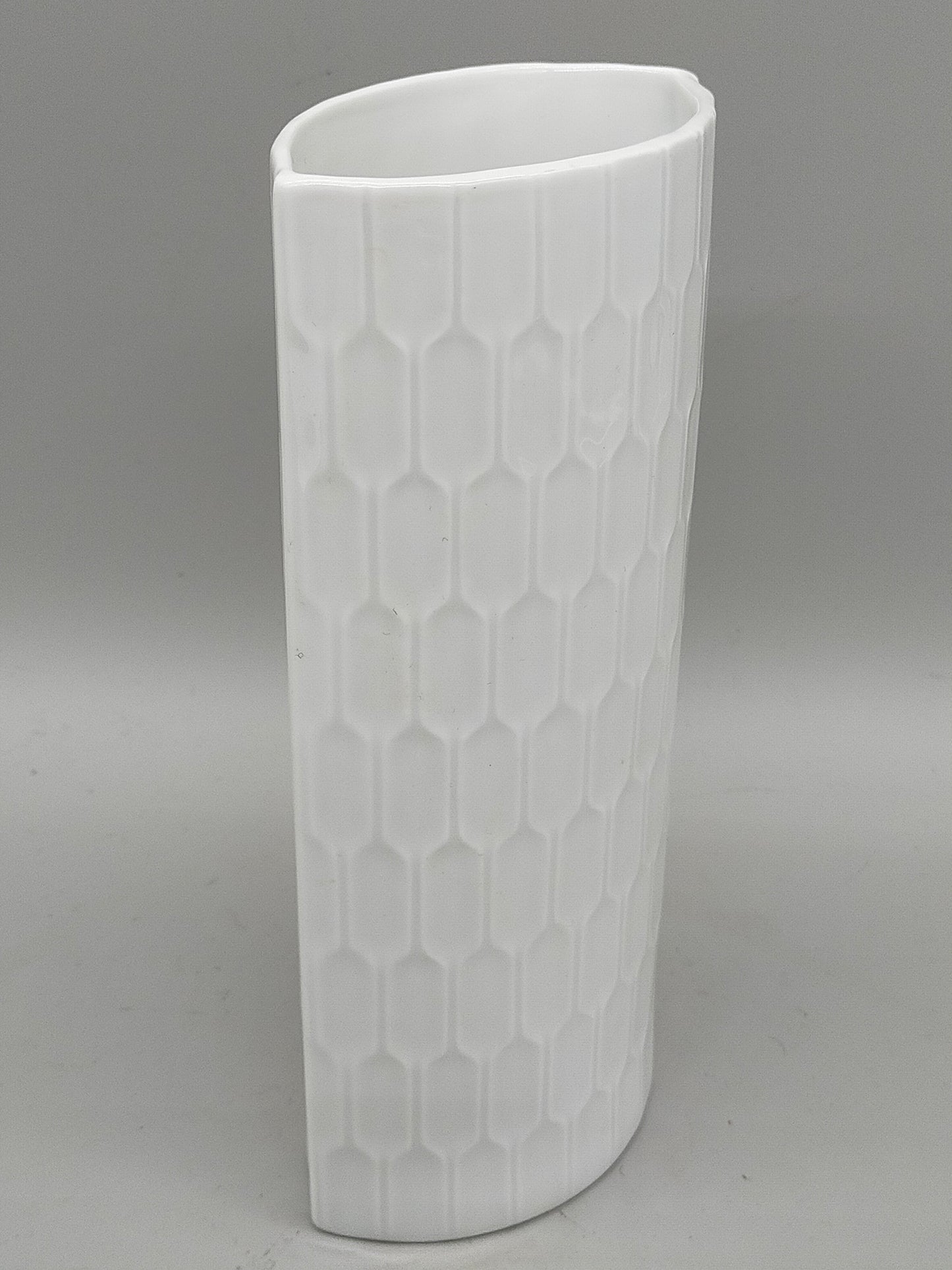 Zeitlose Alka Kunst Bavaria Vase – Weißes Relief-Design für modernes Wohnen
