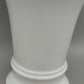 Edle Tettau Atelier Porzellan Vase – Weißes Design in Kelchform