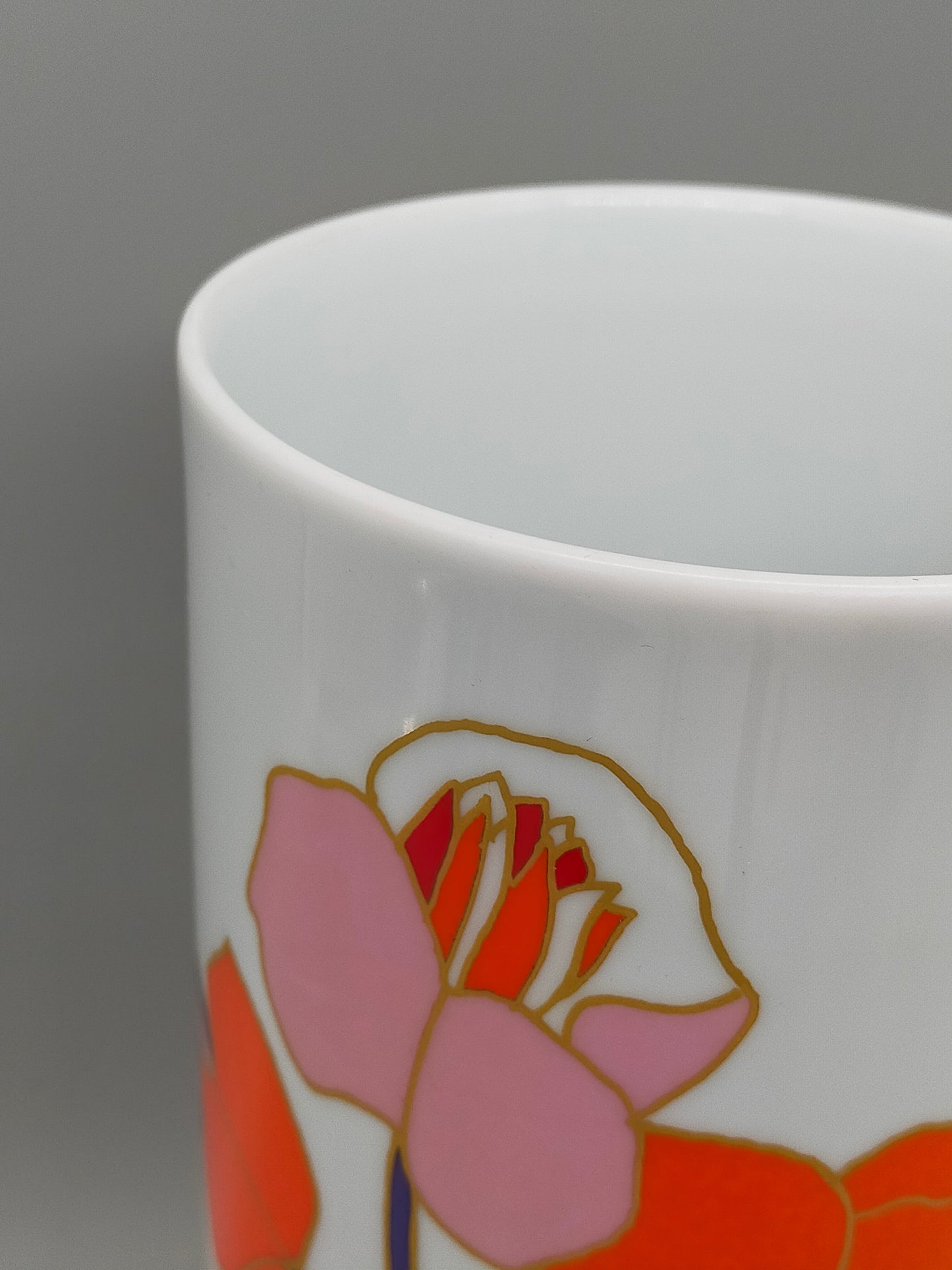 Elegante Rosenthal Studio-Linie Vase – Florales Design von Wolf Karnagel