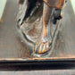 Antike Bronze Skulptur Sitzende Diana – Klassisches Design