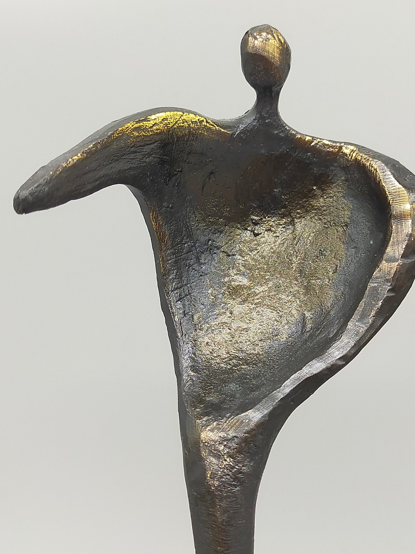 Abstrakte Skulpturen im Set – Künstlerische Bronze Optik