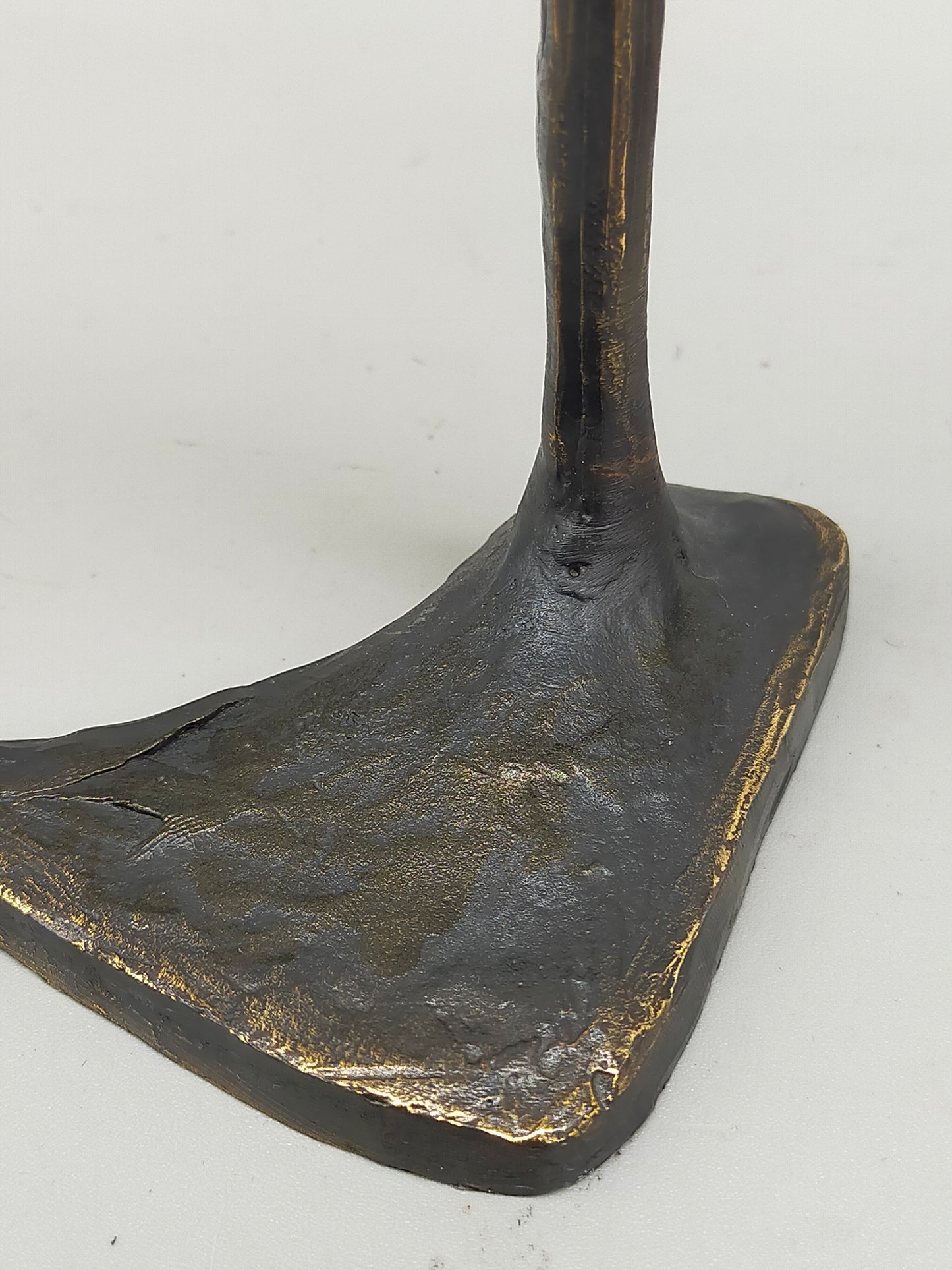 Abstrakte Skulpturen im Set – Künstlerische Bronze Optik