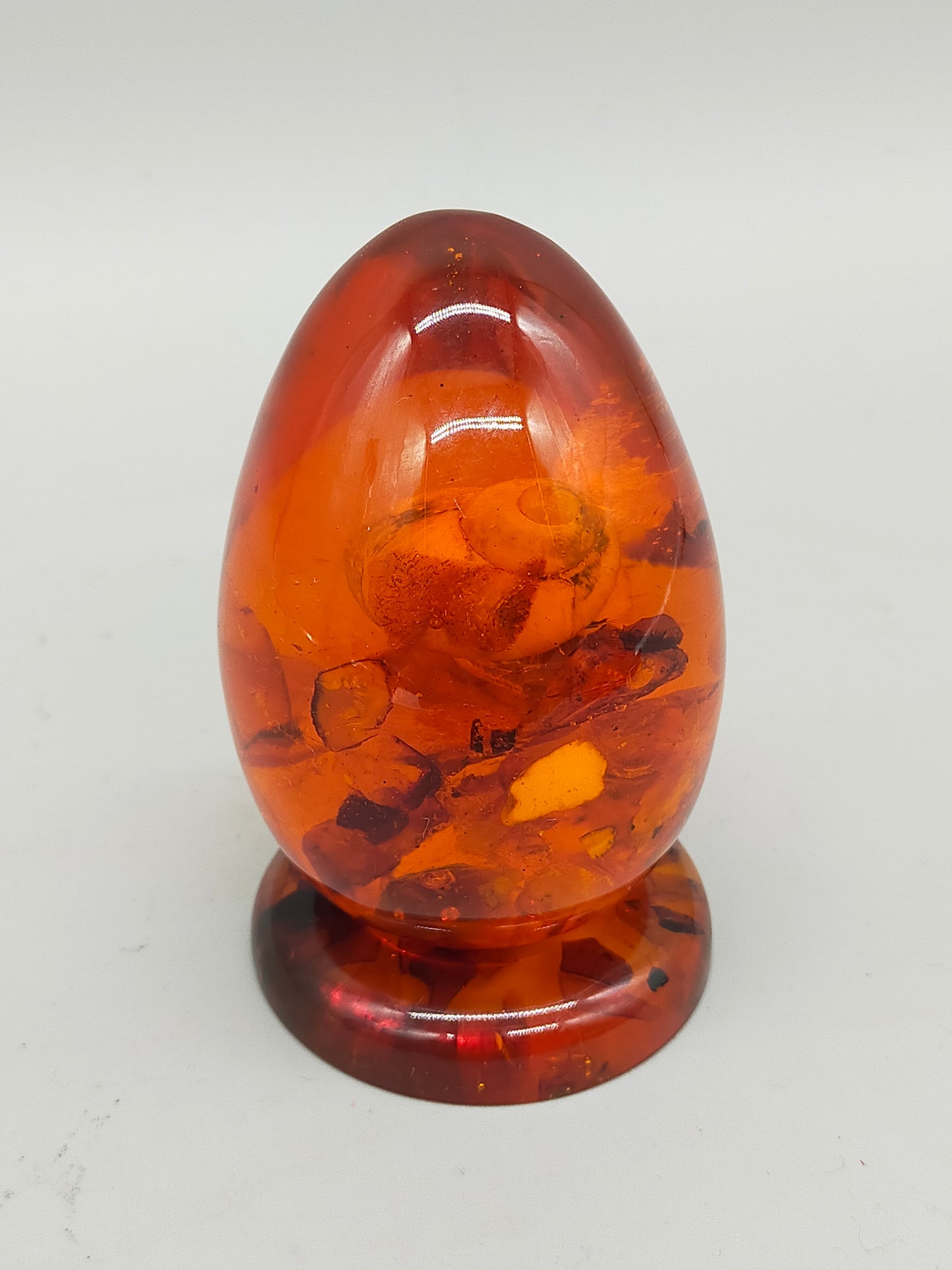 Stilvoller Art Deco Briefbeschwerer – Bakelit Design der 1950er Jahre