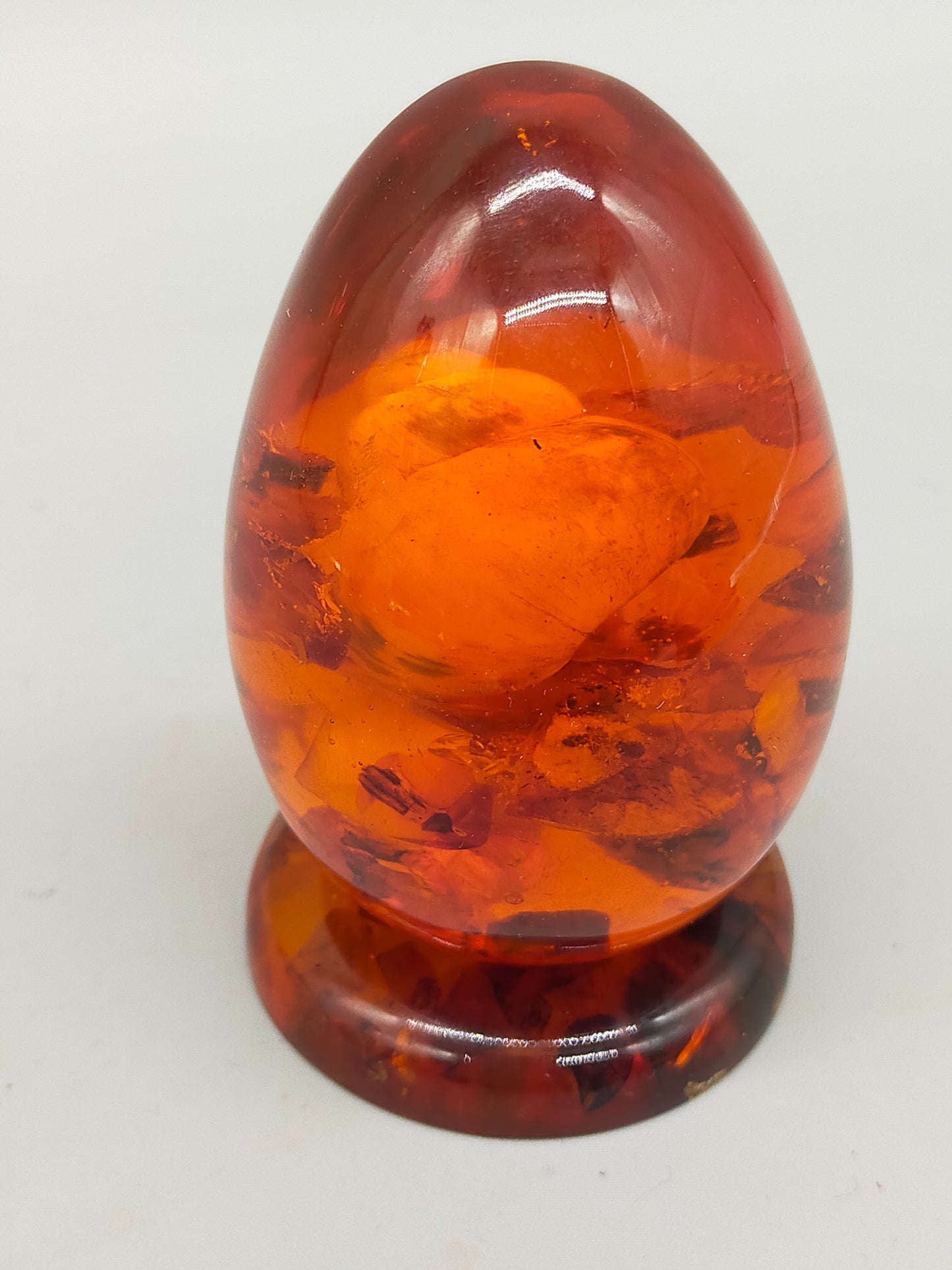 Stilvoller Art Deco Briefbeschwerer – Bakelit Design der 1950er Jahre