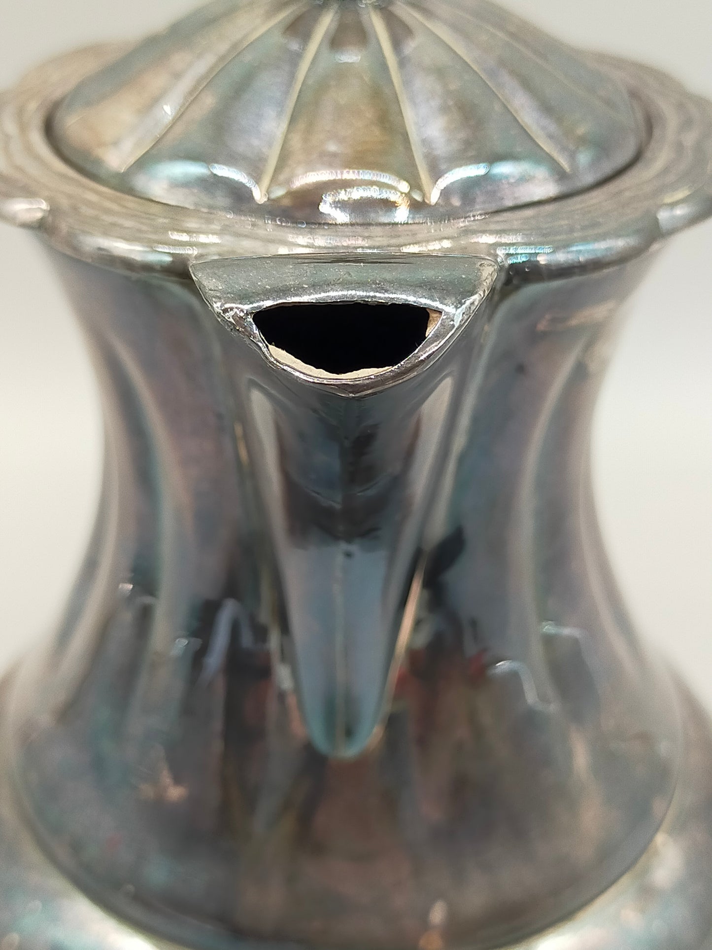 Antike Primrose Plate Kaffeekanne – Versilbert auf Kupfer