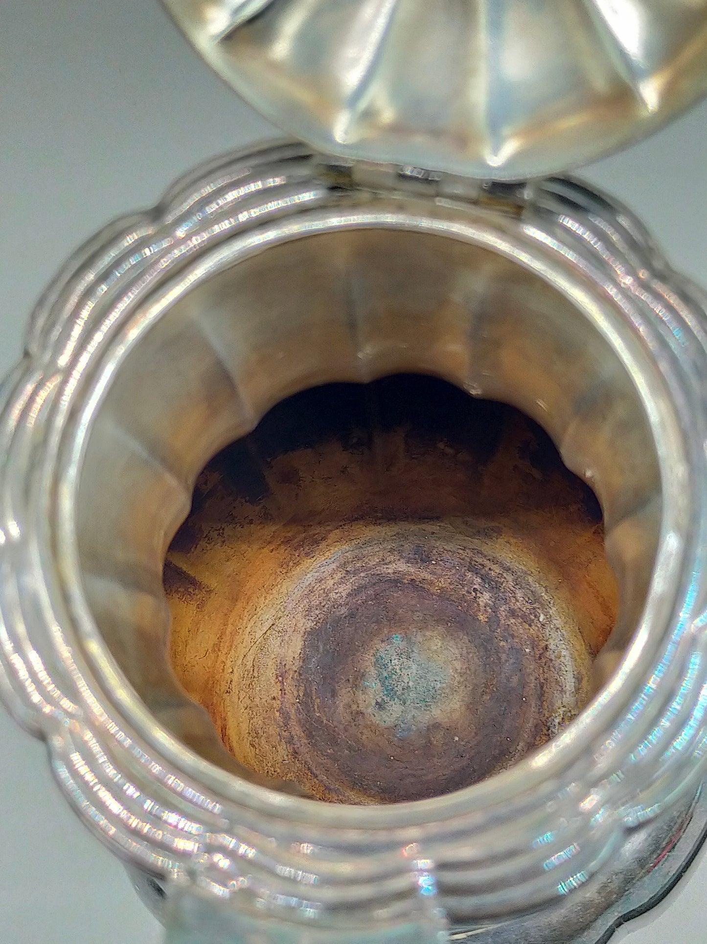 Antike Primrose Plate Kaffeekanne – Versilbert auf Kupfer