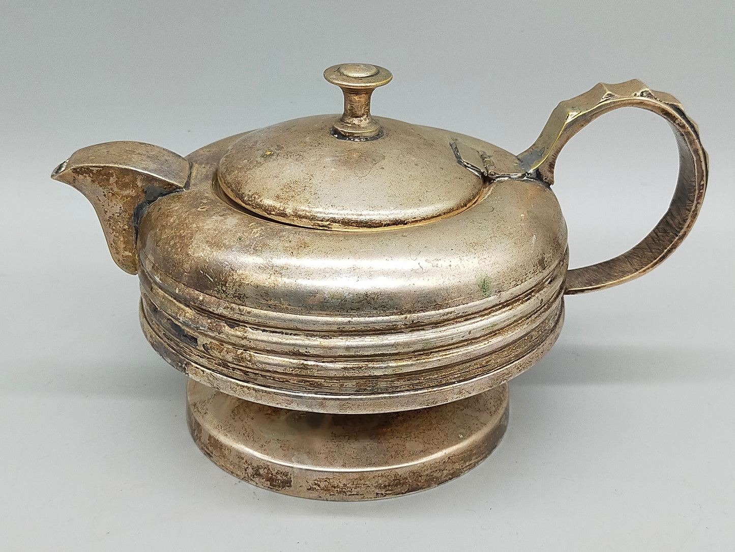Antike versilberte Teekanne – Klassisches Design
