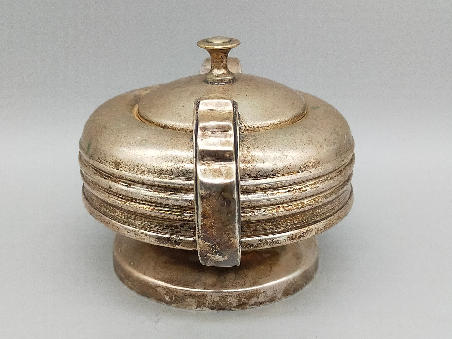 Antike versilberte Teekanne – Klassisches Design