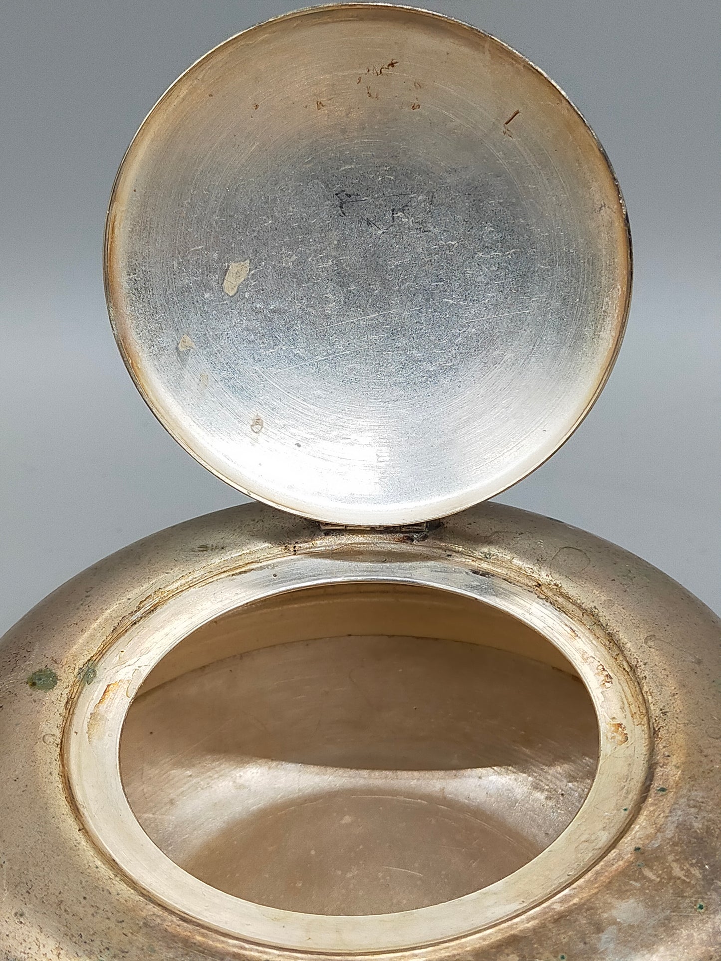 Antike versilberte Teekanne – Klassisches Design