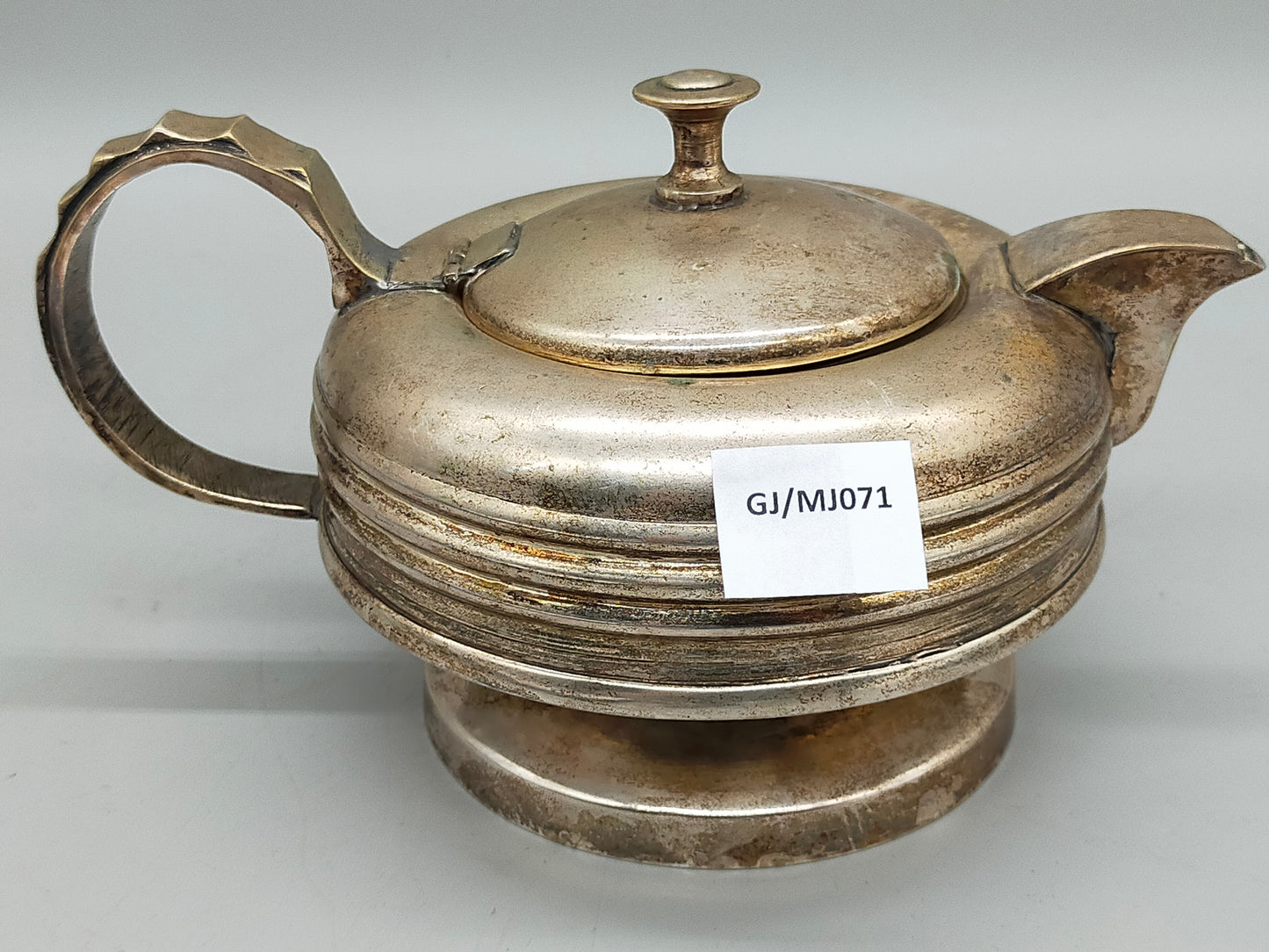 Antike versilberte Teekanne – Klassisches Design