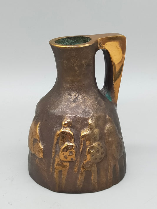 Antike Bronze Miniatur-Vase – Kunstvolle Reliefdarstellung mit Kriegern