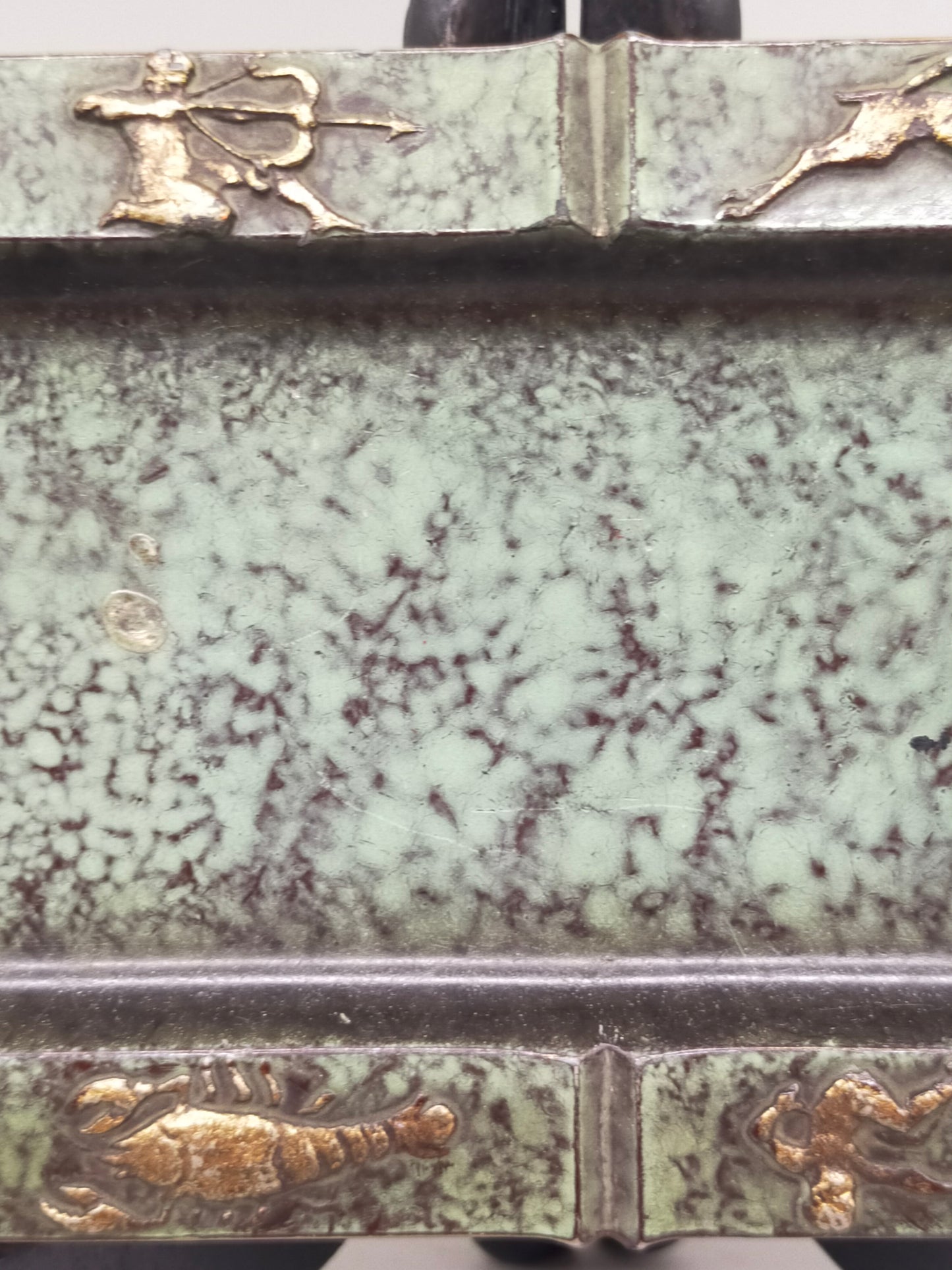 Exklusiver Vintage Bronze Aschenbecher – Sternzeichen Relief