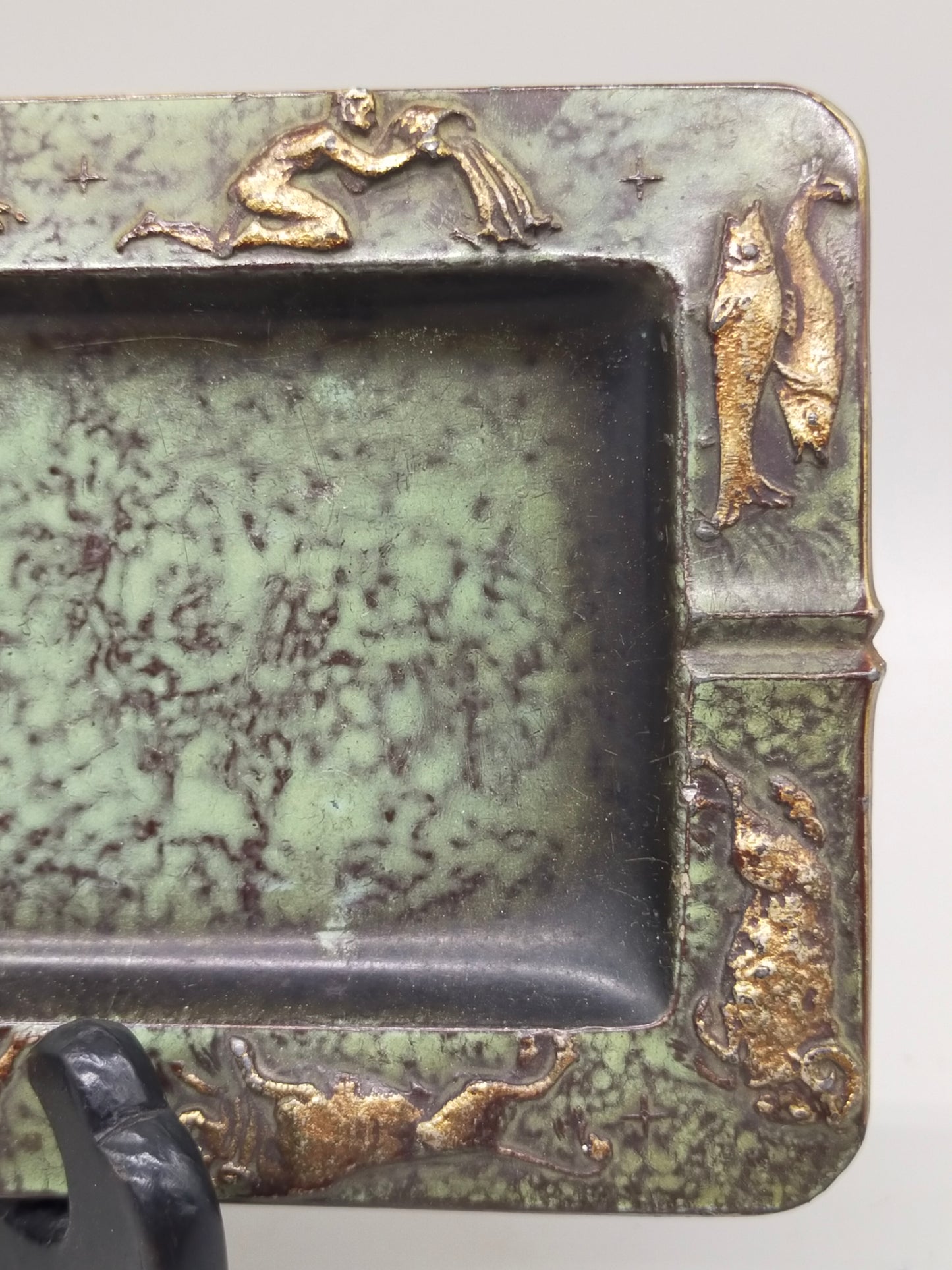 Exklusiver Vintage Bronze Aschenbecher – Sternzeichen Relief