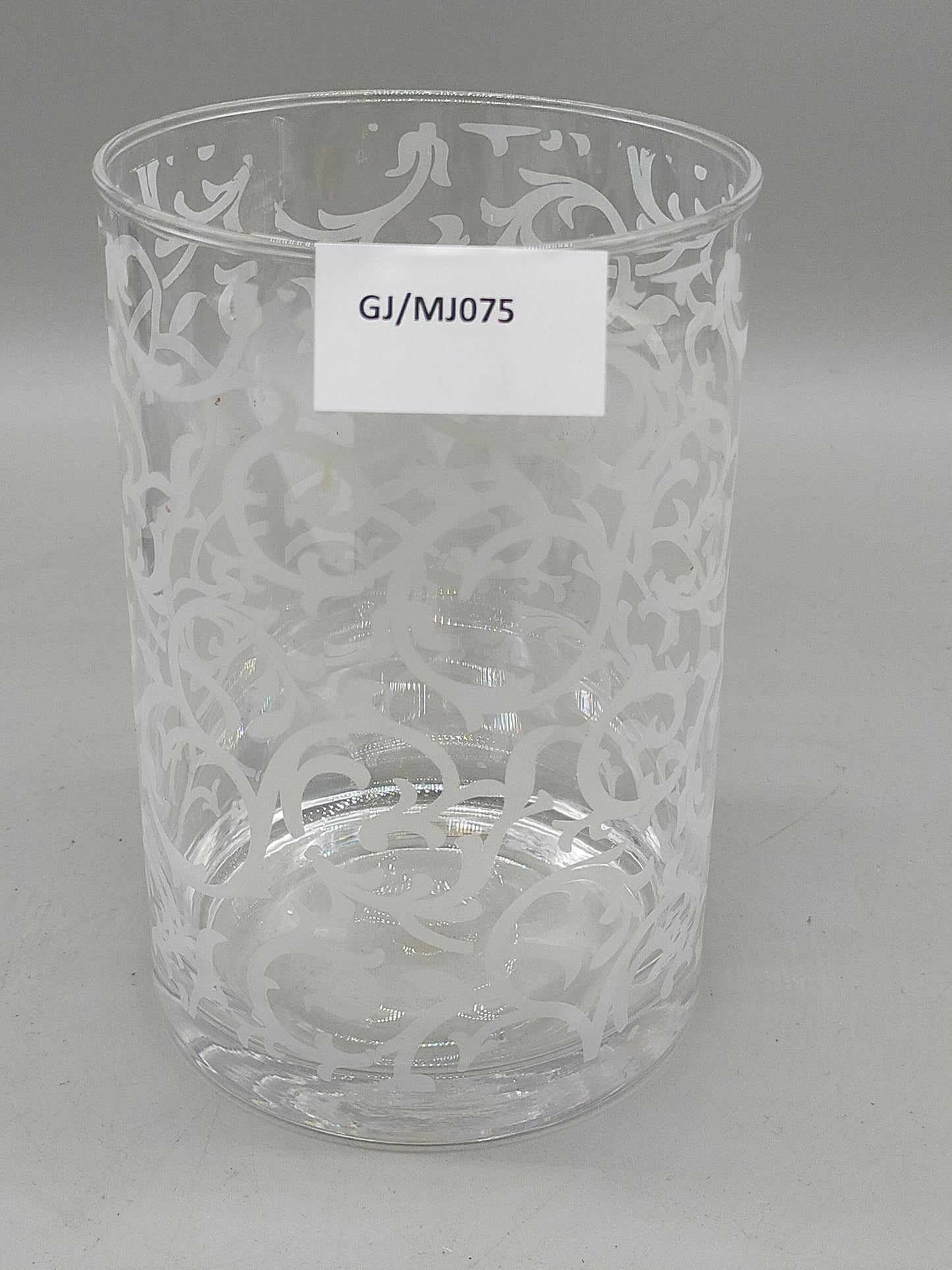 Stilvolle Glas Vase mit weißem Rankenmuster – Tischdeko