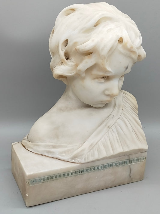 Antike Alabaster Büste Prof. G. Besji – Klassisches Knabenbildnis