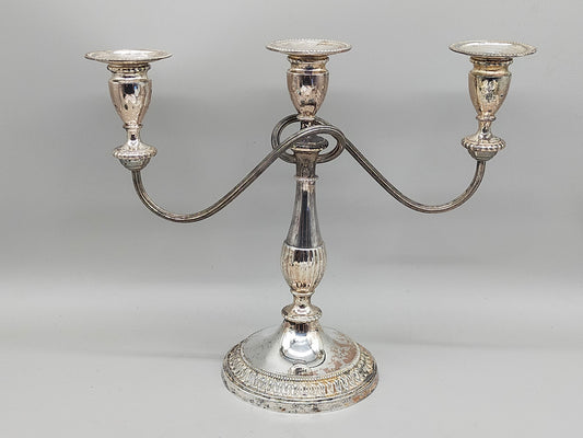 Edler Viners of Sheffield Kerzenleuchter – 3-flammig im Vintage-Stil - Versilbert