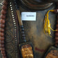 Große Buddha Statue aus Holz – Handgefertigte Tempelfigur mit Perlenkette