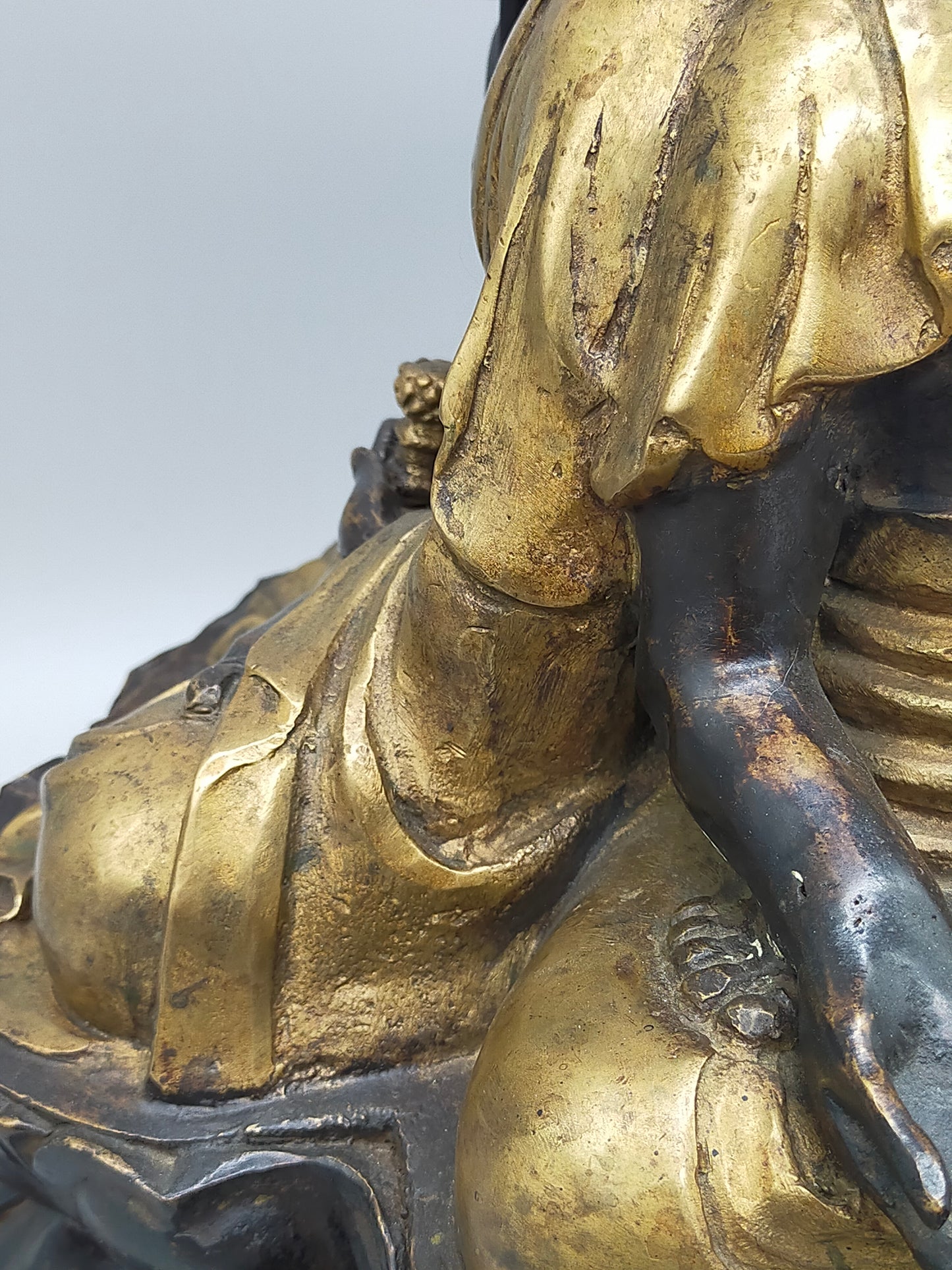 Antike Doppel-Buddha Statue – Spirituelle Kunst aus Bronze & Gold-Finish