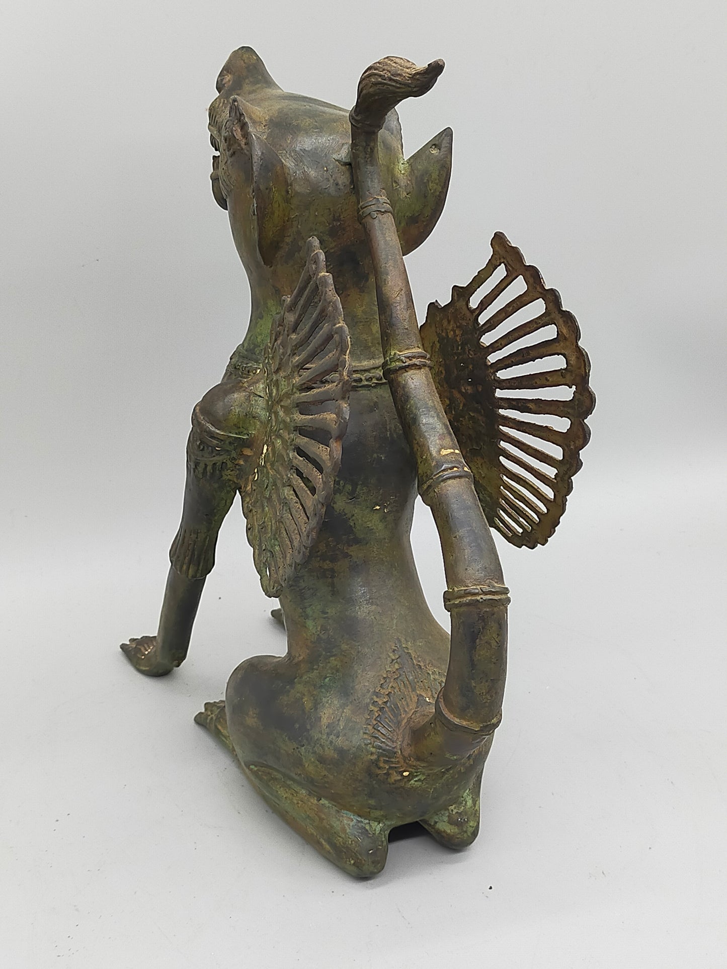 Antike Bronze Skulptur Geflügelter Löwe – Mystische Wächterfigur