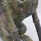 Antike Bronze Skulptur Geflügelter Löwe – Mystische Wächterfigur