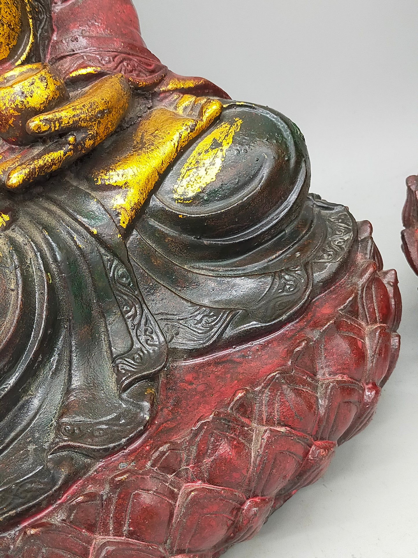 Exklusives Buddha-Figuren Set – Goldfarbene Akzente & Meditative Ruhe
