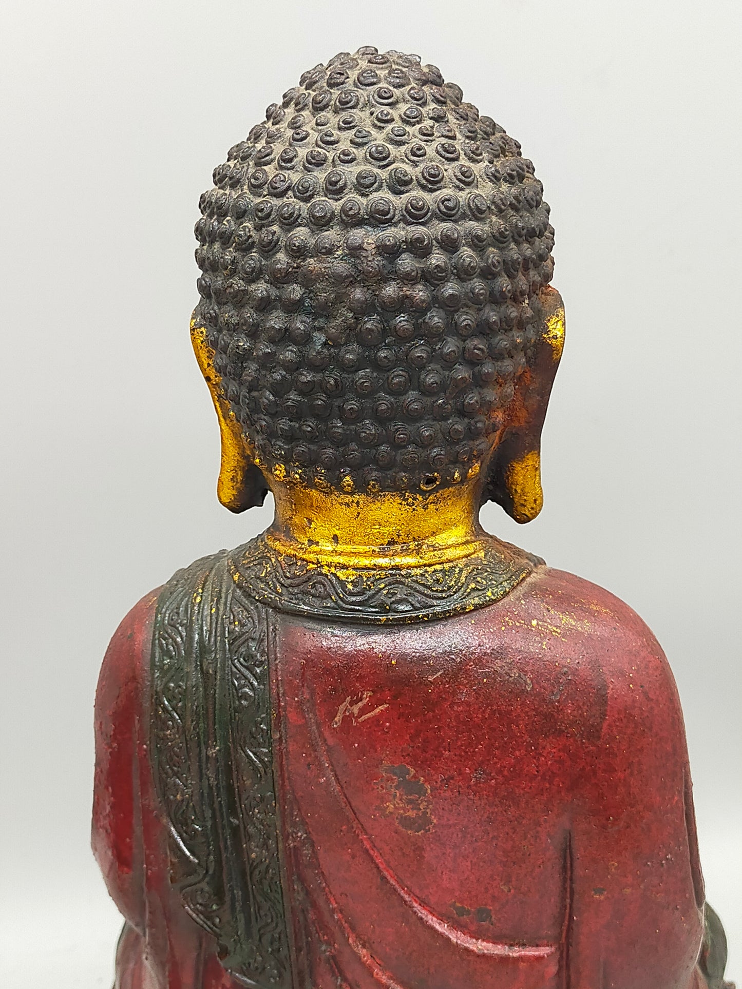 Exklusives Buddha-Figuren Set – Goldfarbene Akzente & Meditative Ruhe