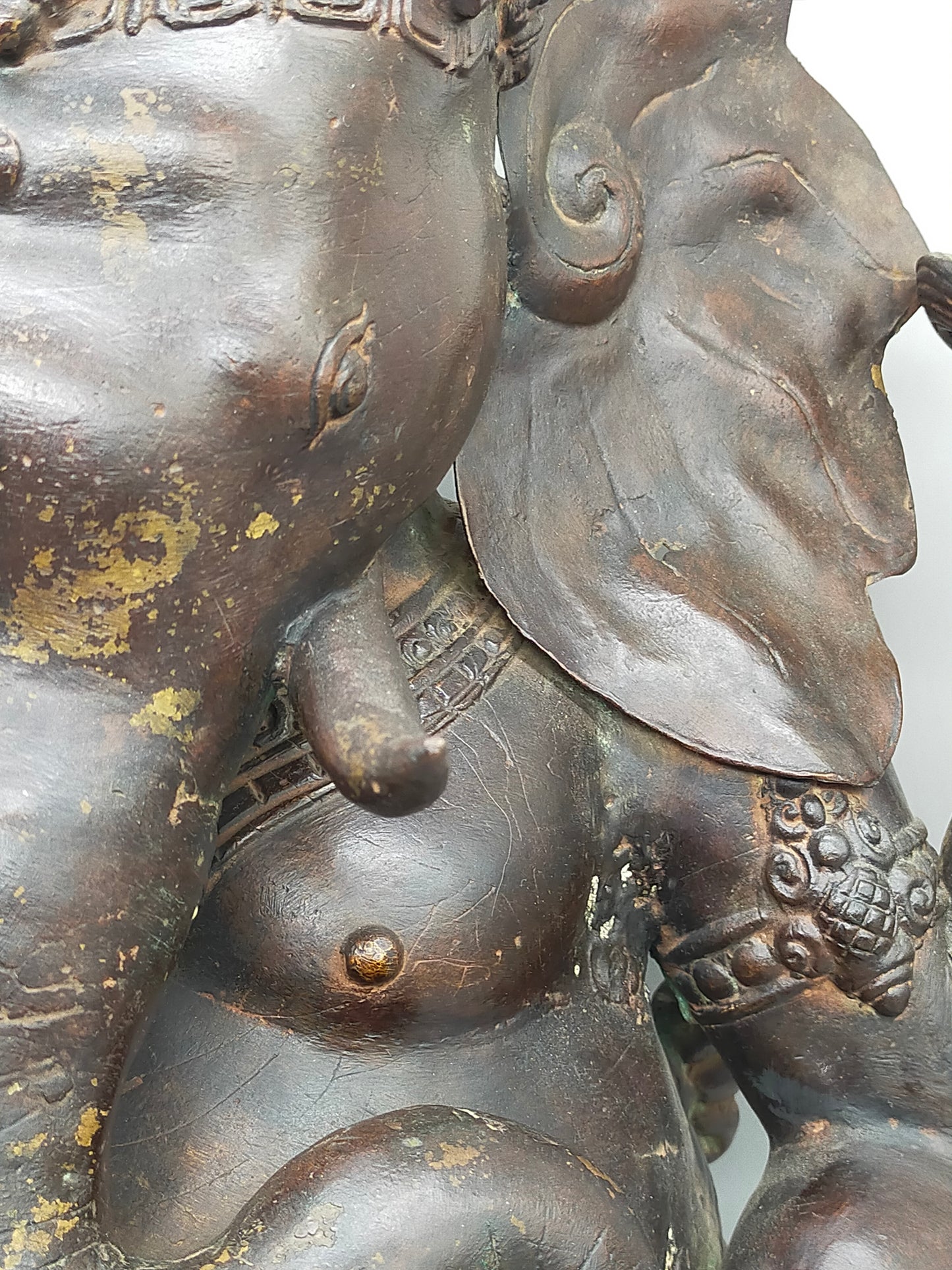 Prunkvolle Ganesha Statue aus Bronze – Spirituelle Eleganz für Ihr Zuhause