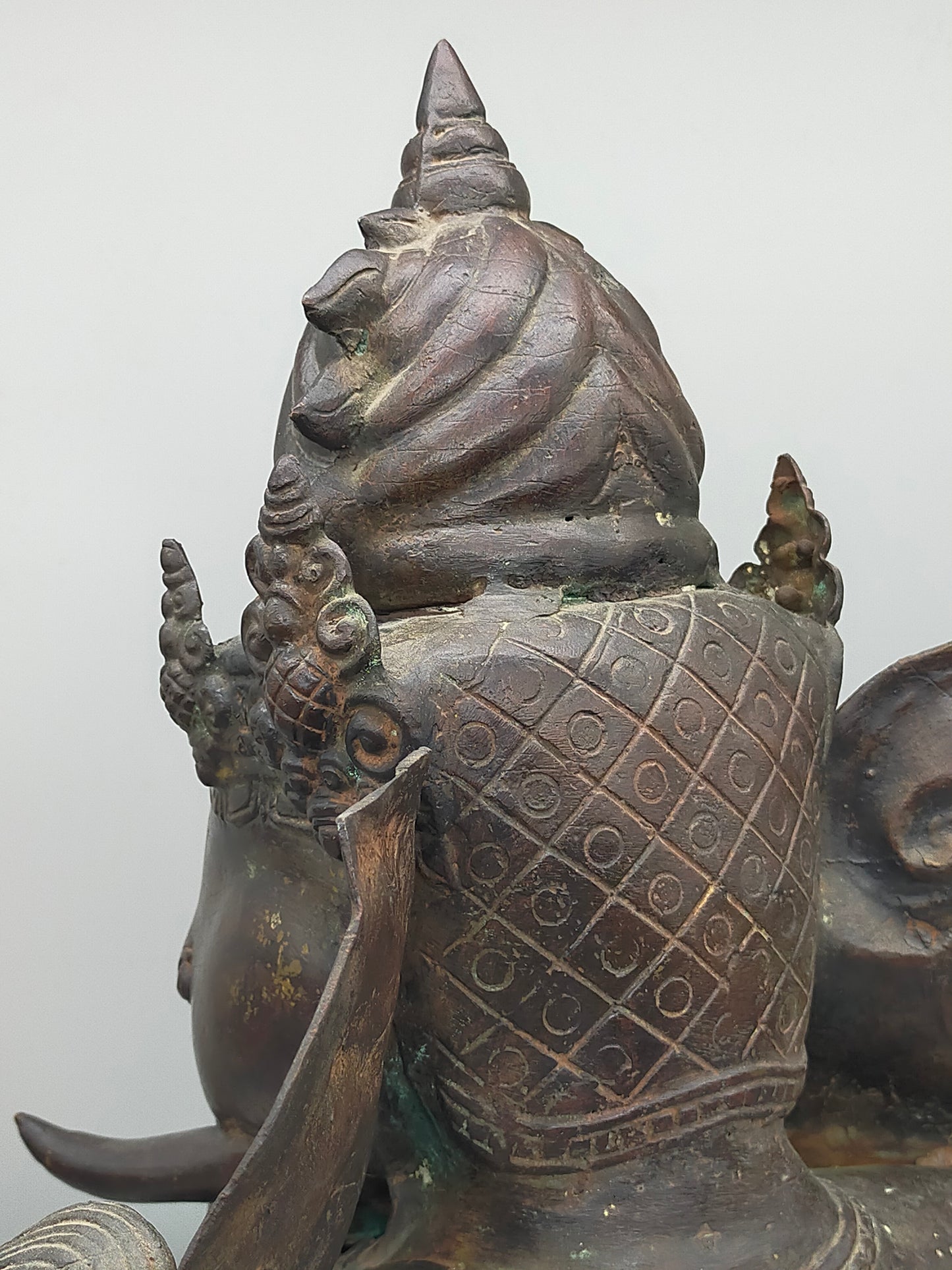 Prunkvolle Ganesha Statue aus Bronze – Spirituelle Eleganz für Ihr Zuhause