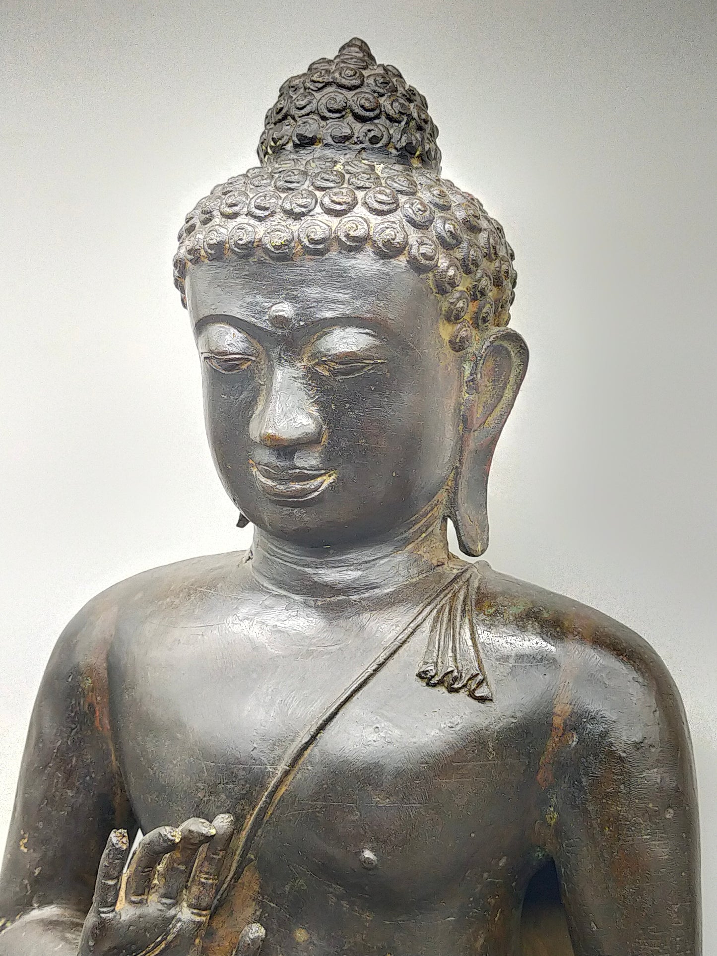 Große Antik Buddha Statue aus Bronze – Spirituelle Dekoration