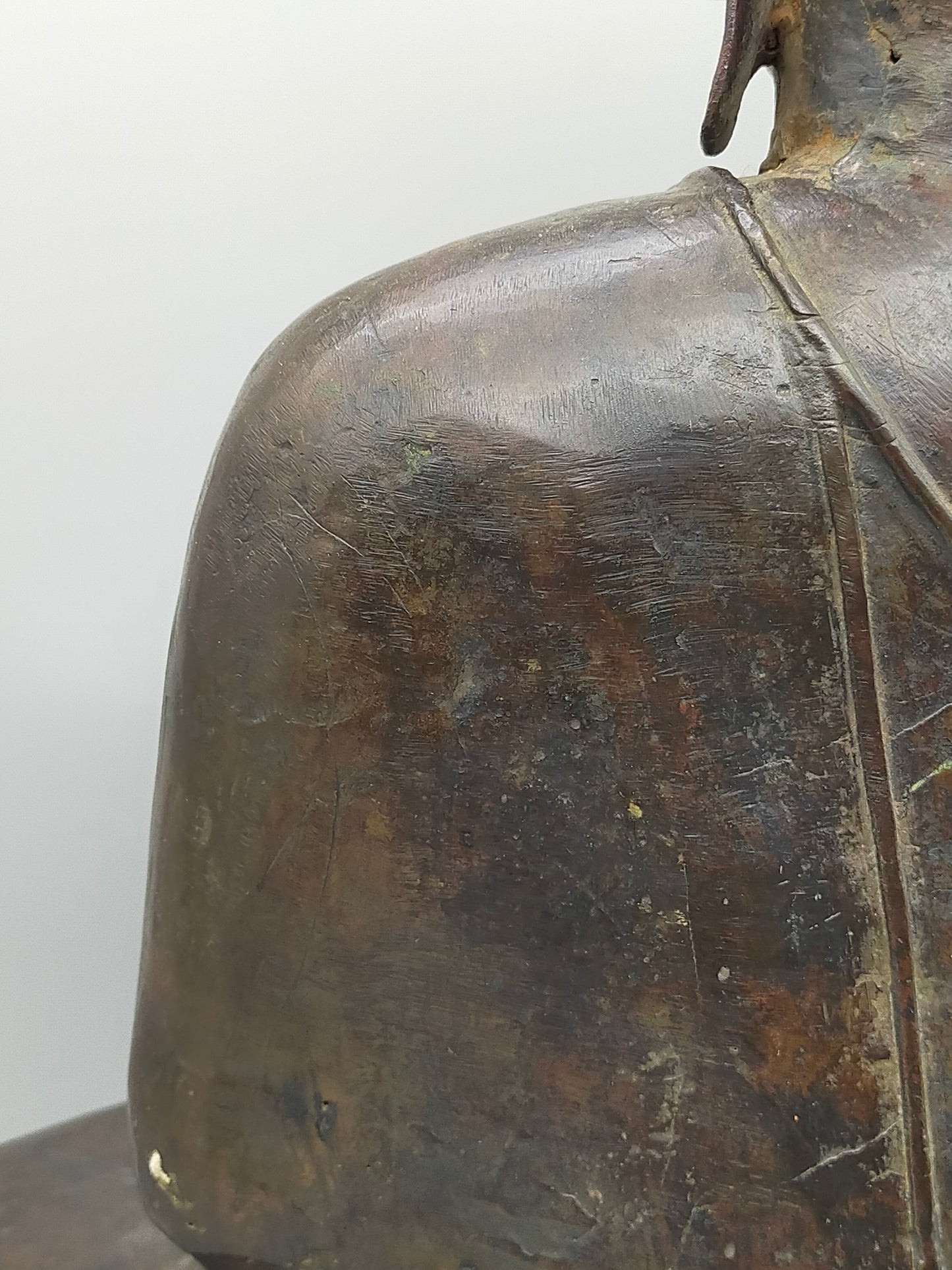 Große Antik Buddha Statue aus Bronze – Spirituelle Dekoration