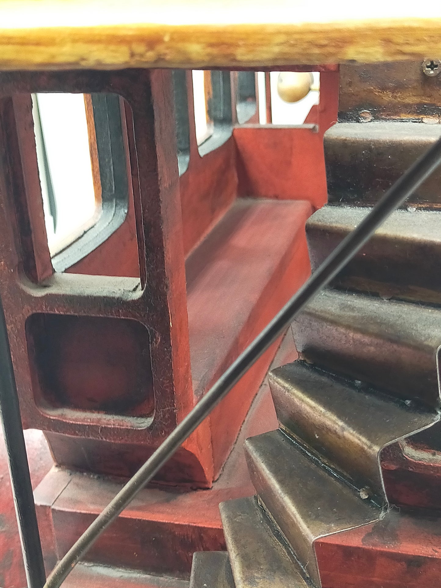 Vintage Holz Bus „City Transport“ – Handgefertigtes Sammlerstück